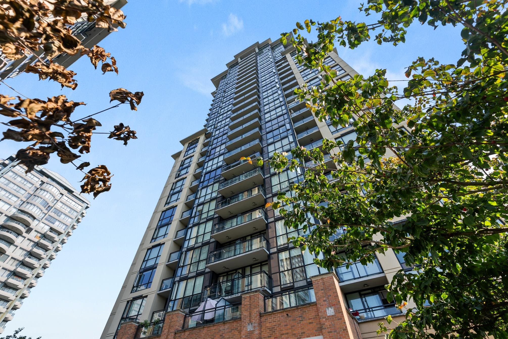 1903 - 10777 University Drive, Surrey, V3T 0E6 — photo 3