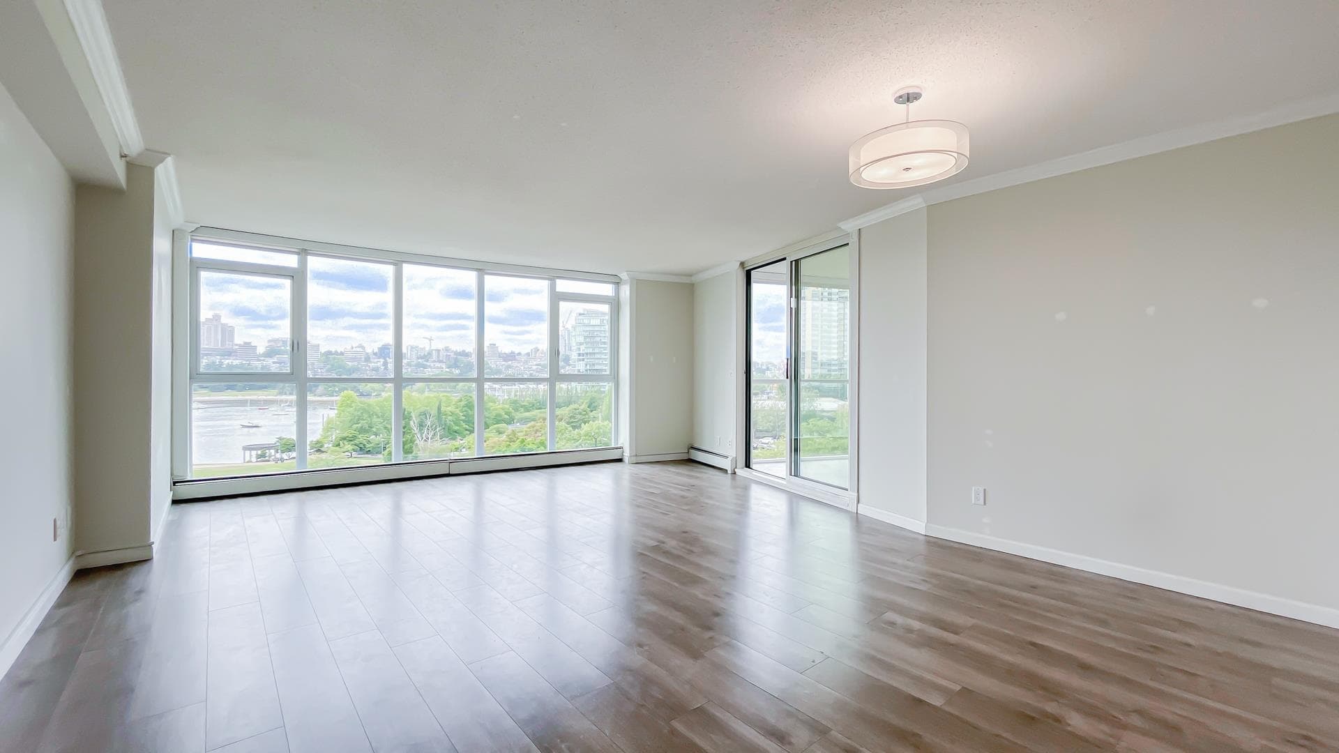 802 - 388 Drake Street, Vancouver, V6B 6A8 — photo 3