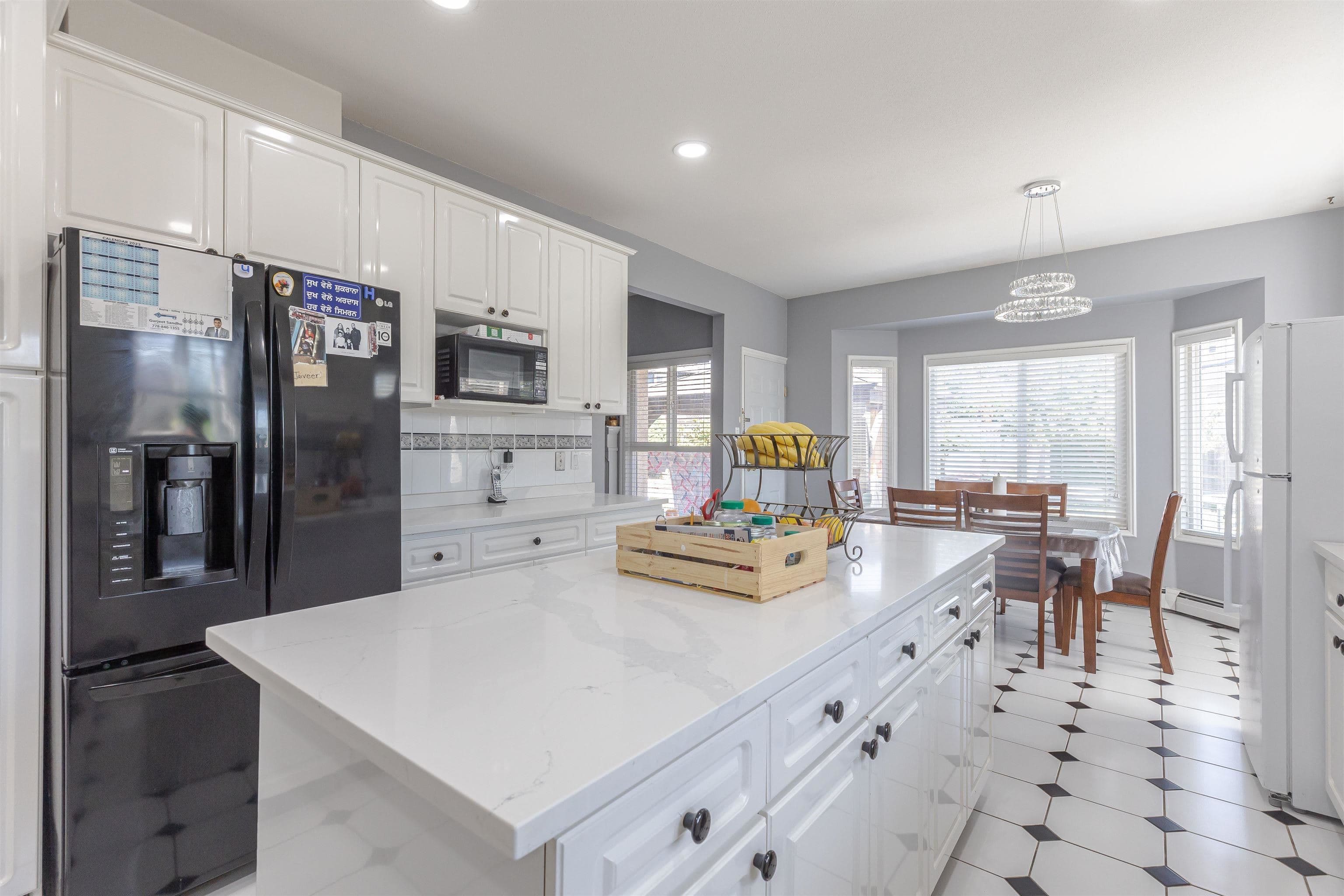 8298 151a Street, Surrey, V3S 8R1 — photo 5