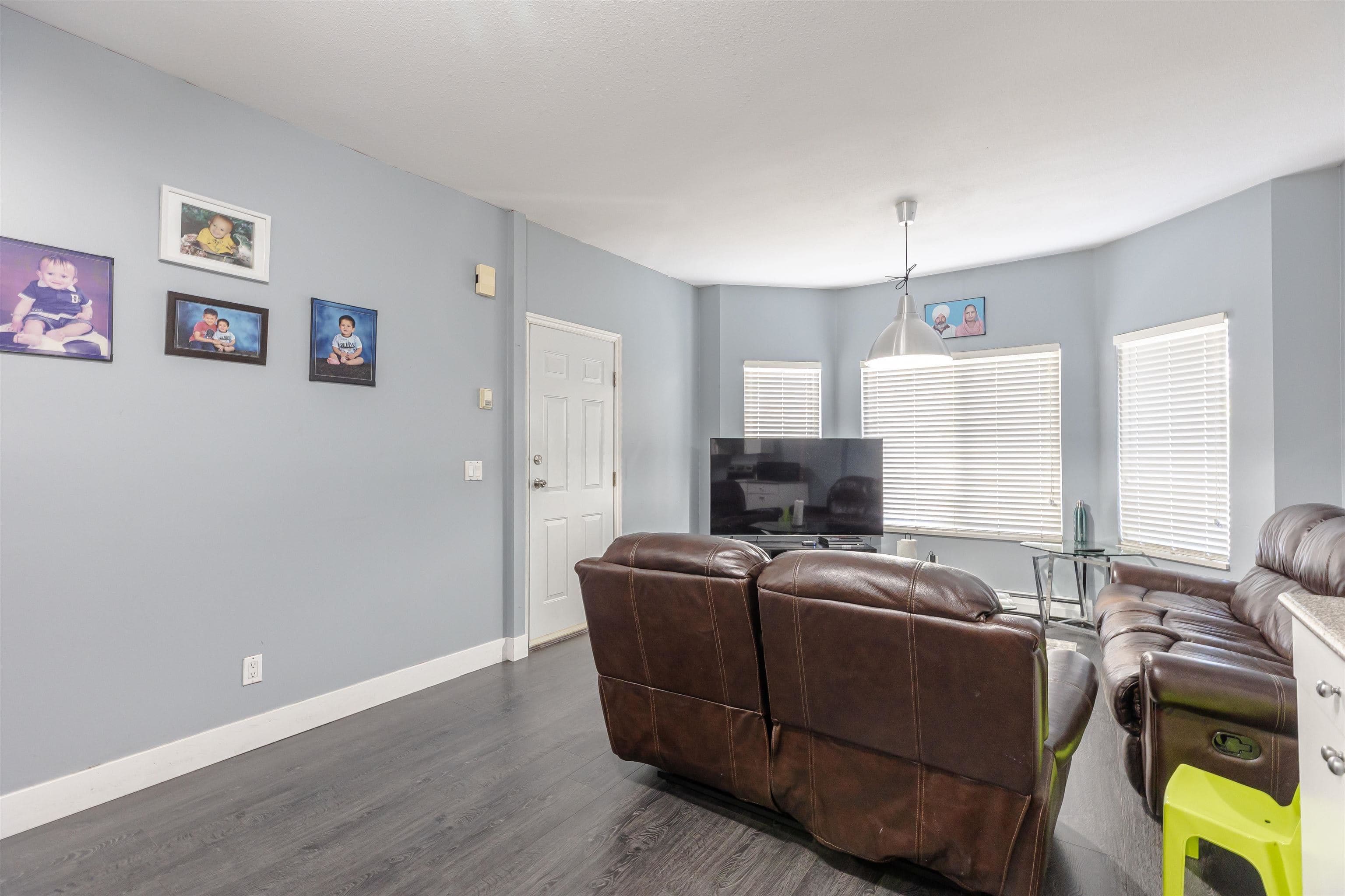 8298 151a Street, Surrey, V3S 8R1 — photo 4