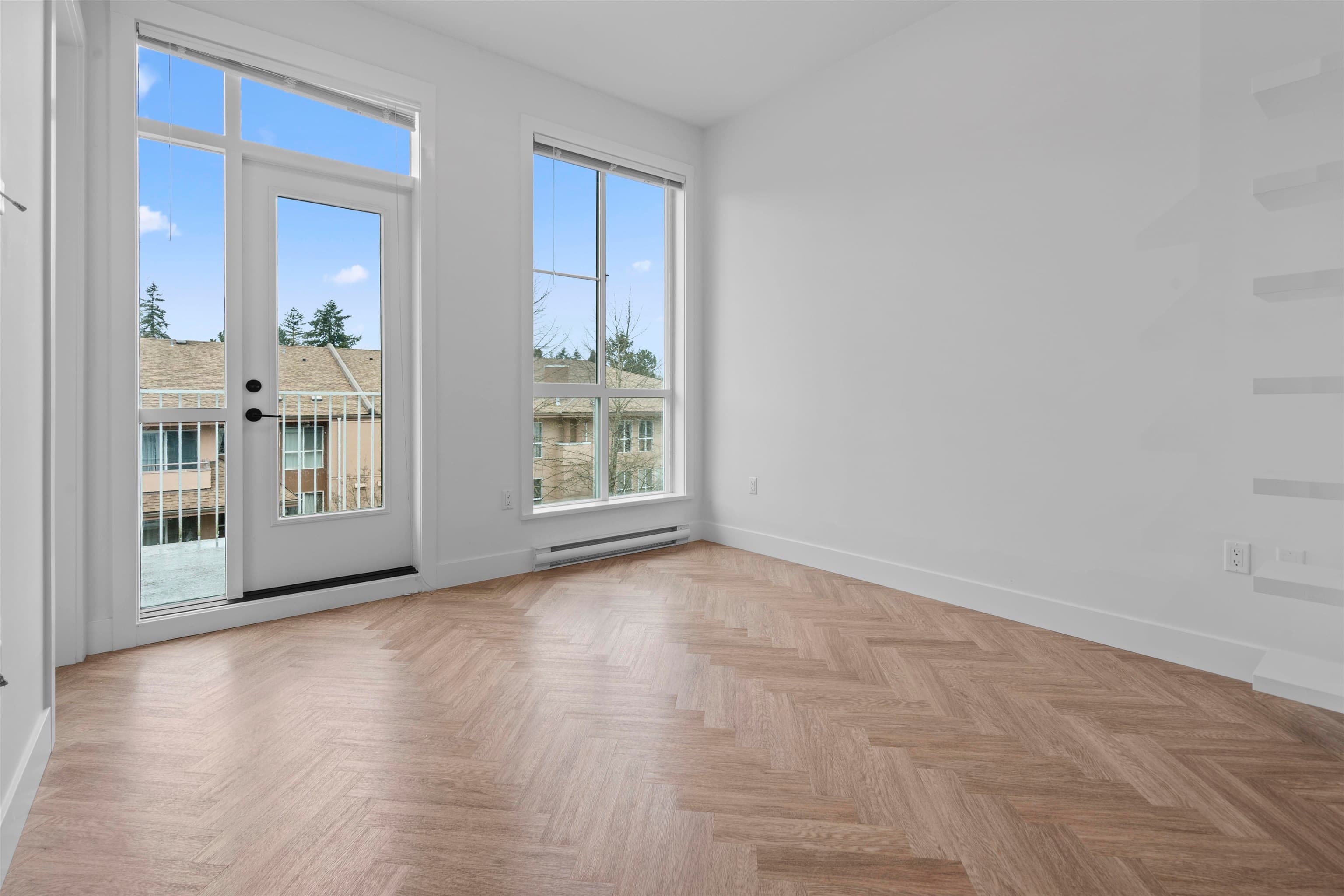 409 - 14968 101a Avenue, Surrey, V3R 0E8 — photo 2
