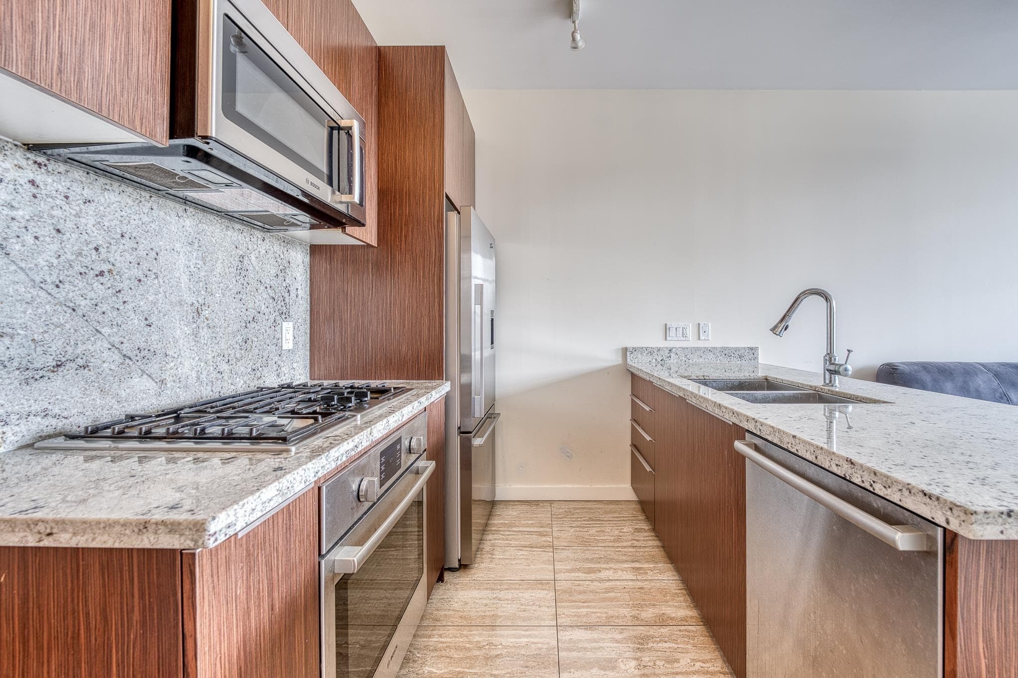 305 - 8633 Capstan Way, Richmond, V6X 0N5 — photo 5