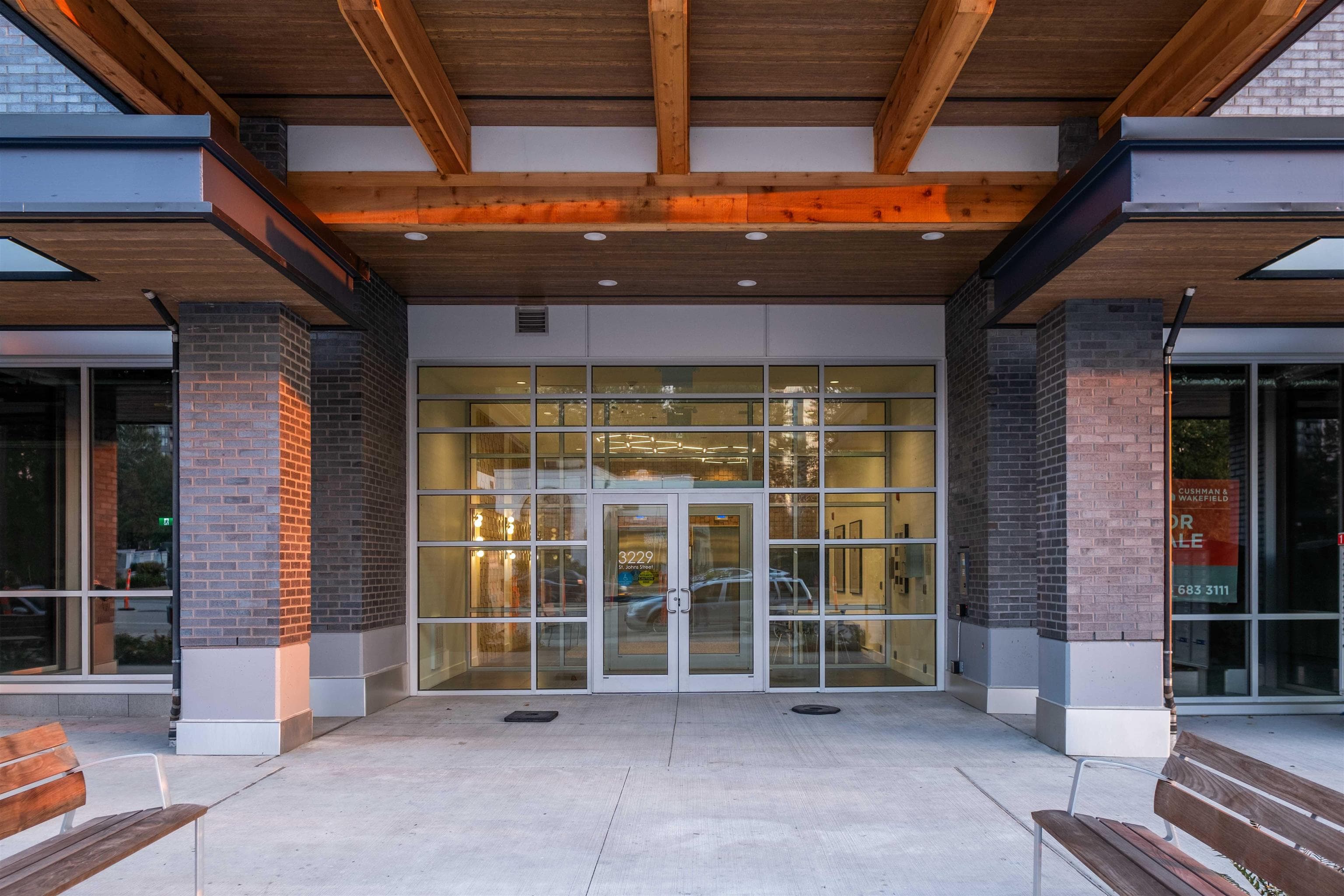 302 - 3229 St Johns Street, Port Moody, V3H 0M4 — photo 3