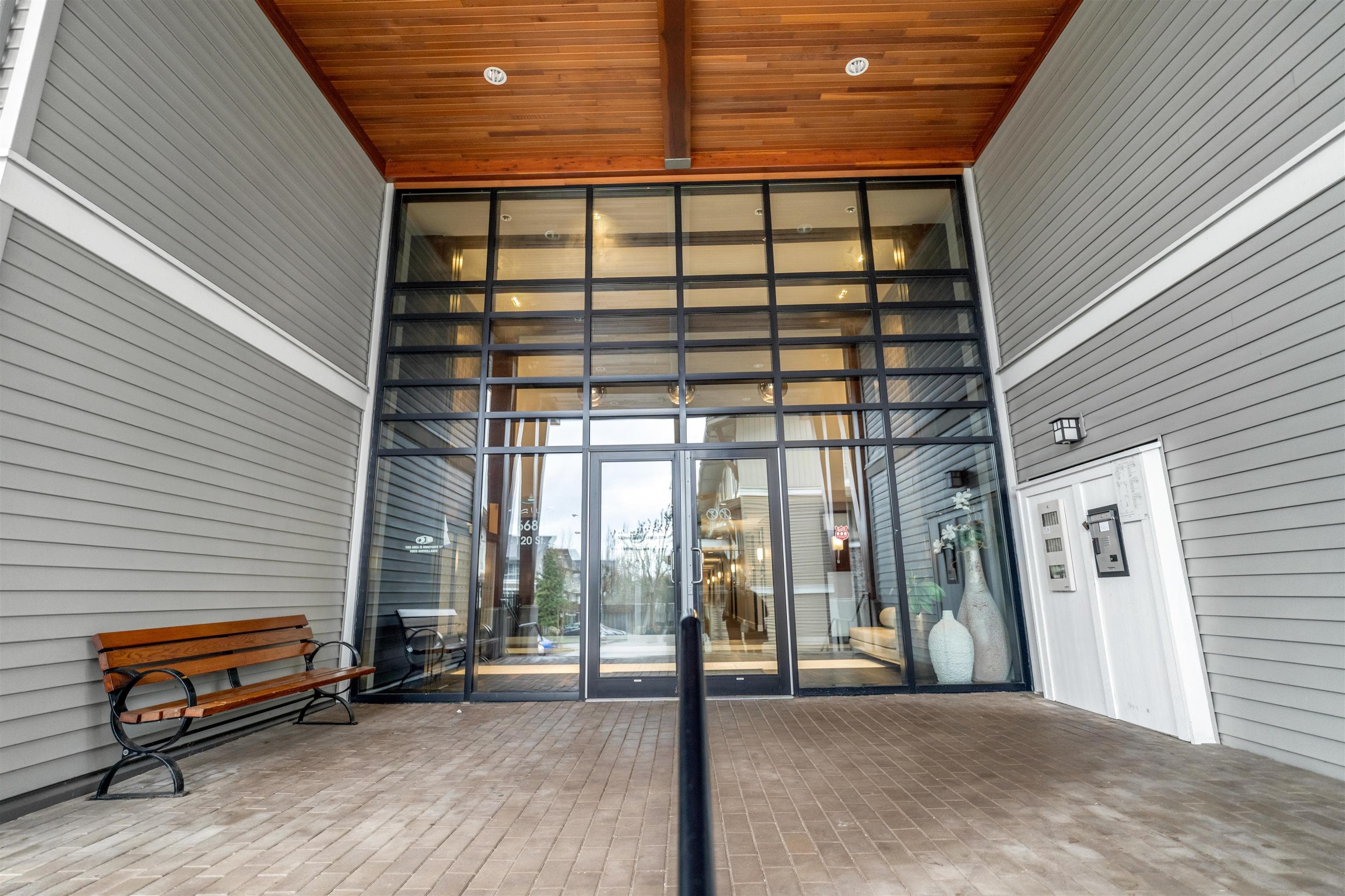 216 - 6688 120 Street, Surrey, V3W 1T8 — photo 3