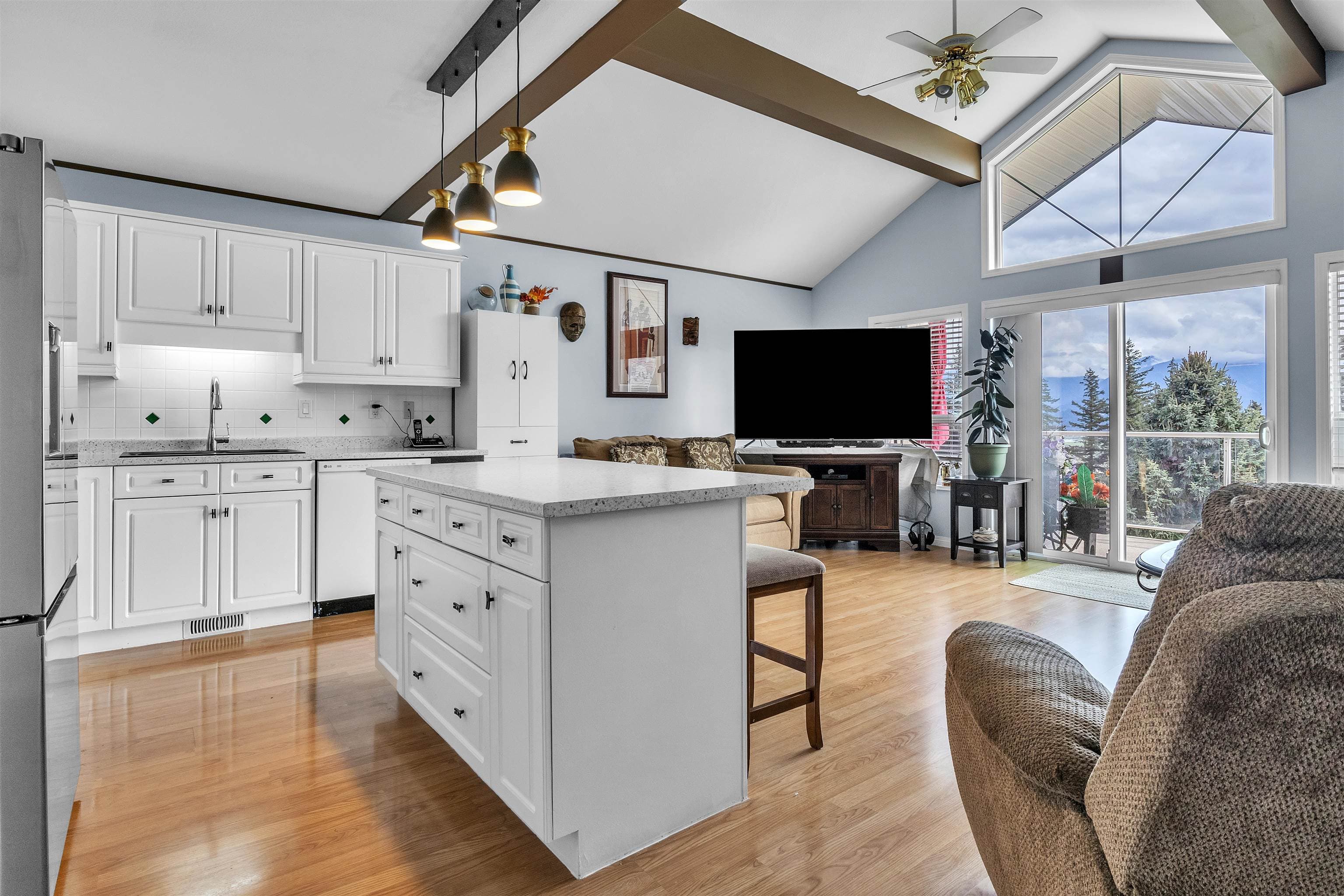 35 - 8590 Sunrise Drive, Chilliwack, V2R 3Z4 — photo 4