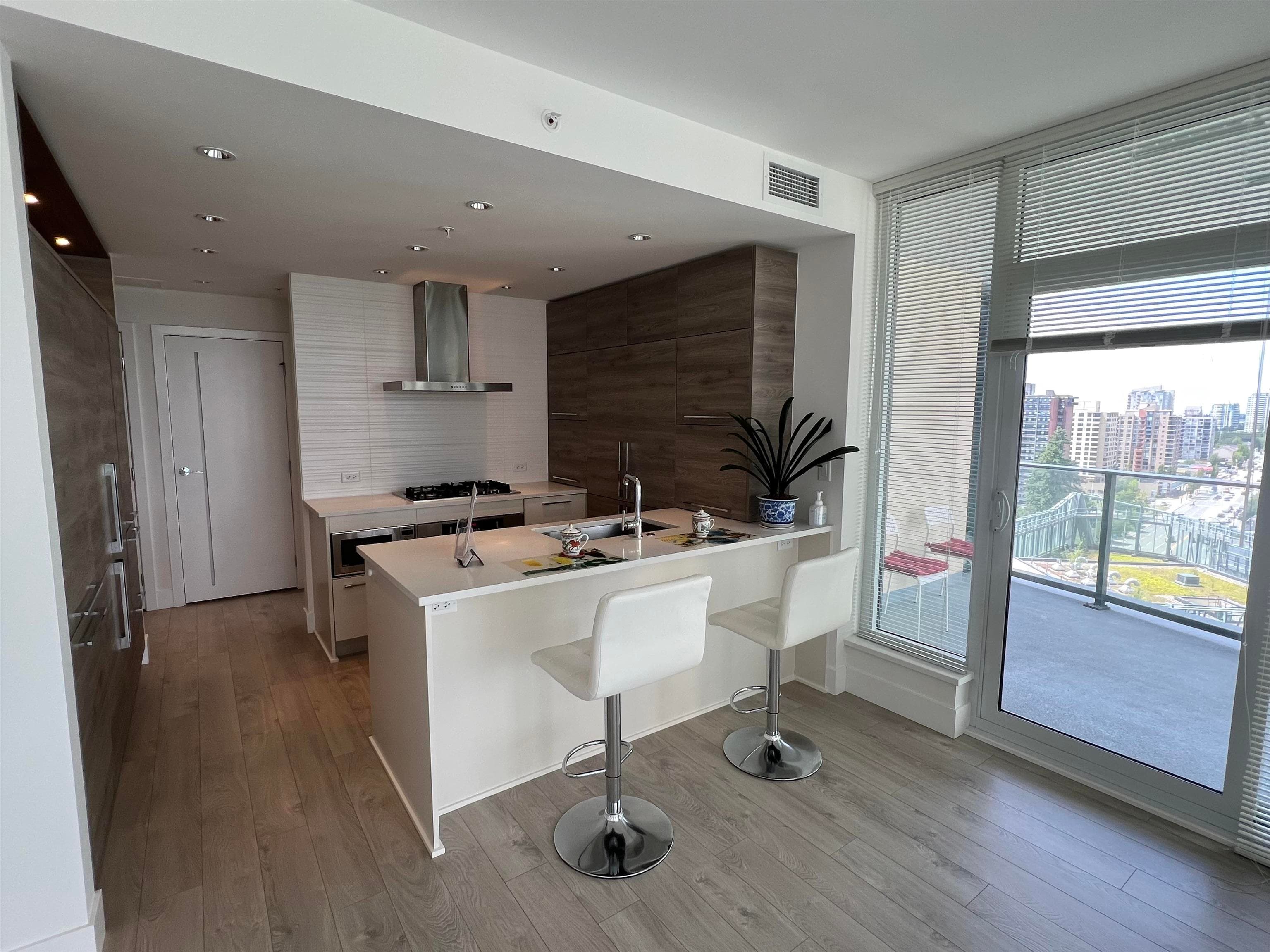 1702 - 7388 Kingsway Avenue, Burnaby, V3N 0G9 — photo 5
