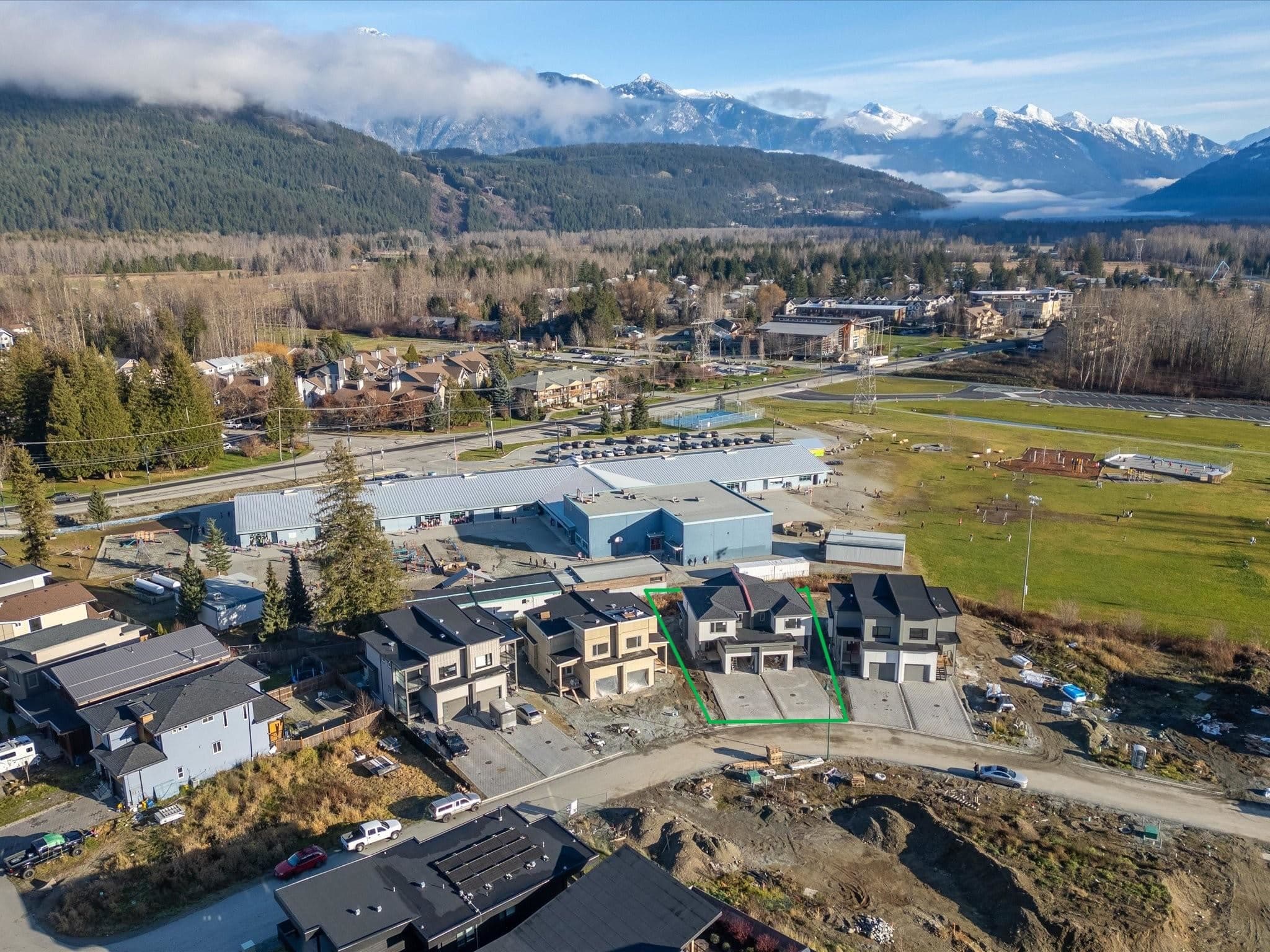 1005 Phare Crescent, Pemberton