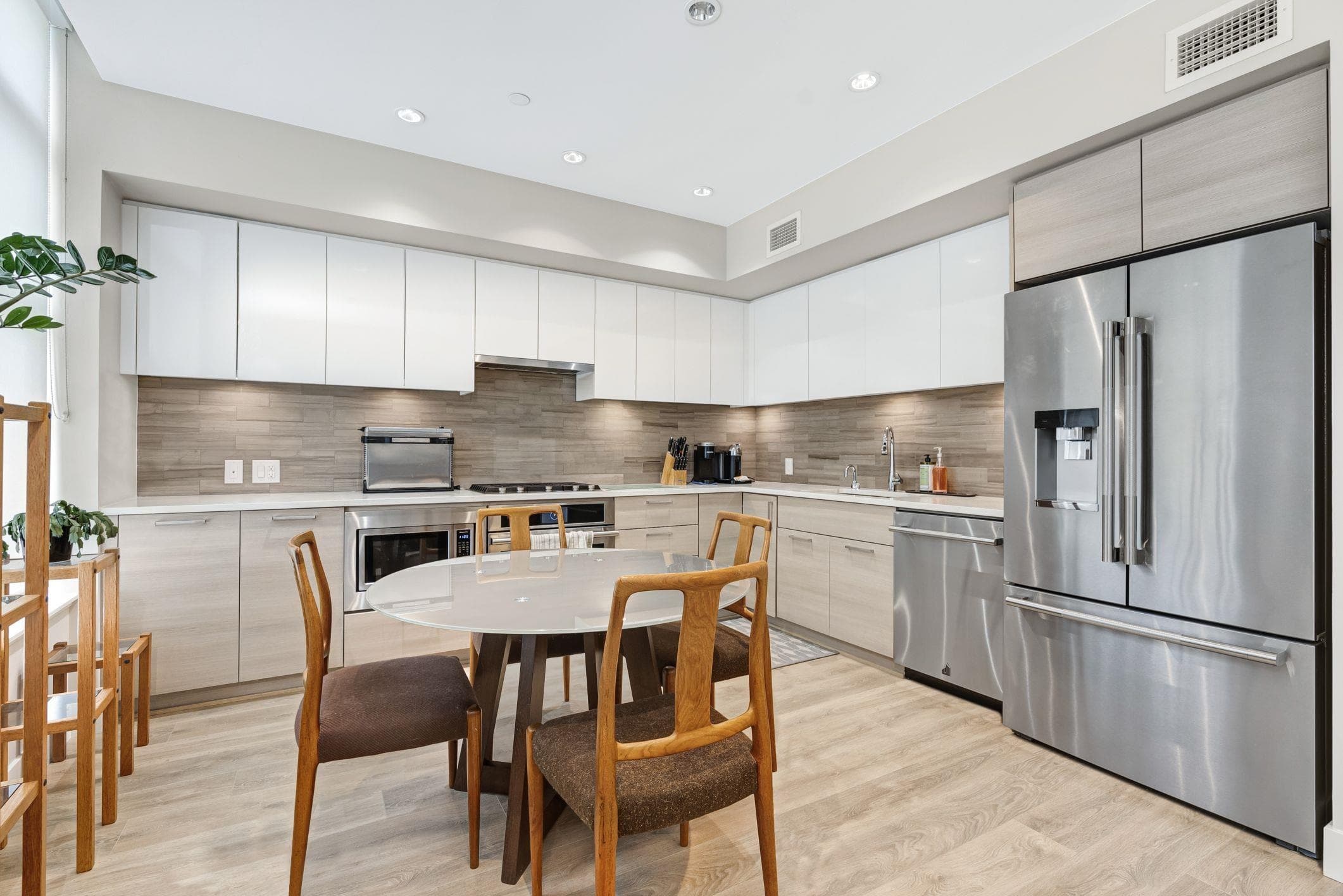 102 - 3482 Marine Way, Vancouver, V5S 0H1 — photo 5