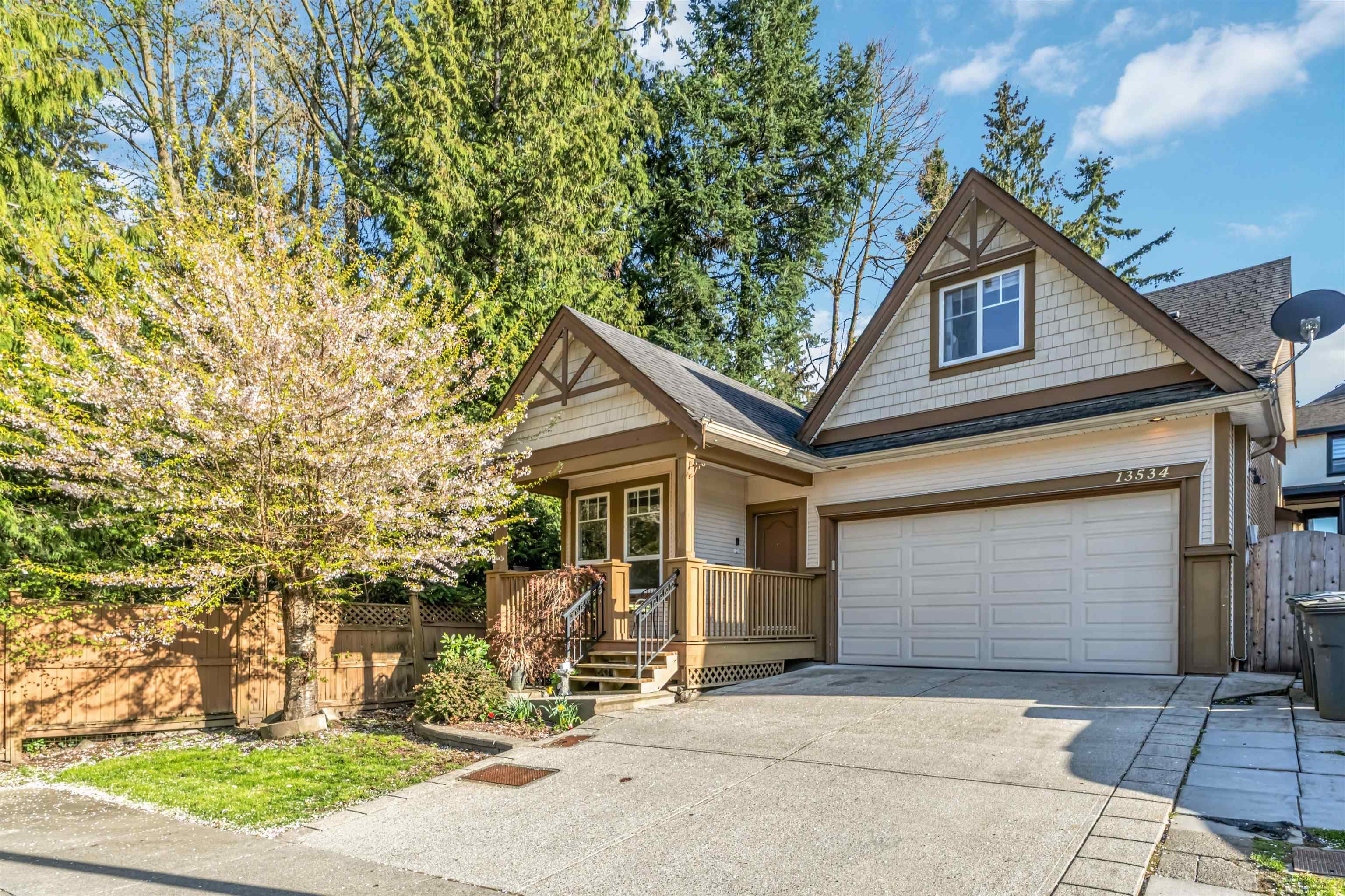 13534 62a Avenue, Surrey, V3X 3T4 — photo 2