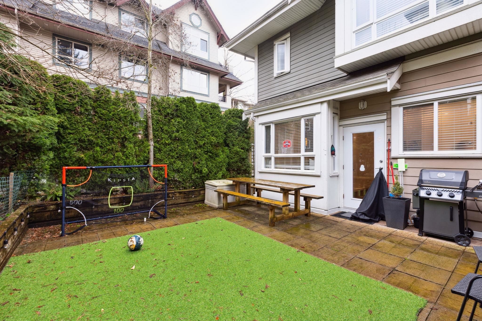 158 W 22nd Street, North Vancouver, V7M 1Z9 — photo 2