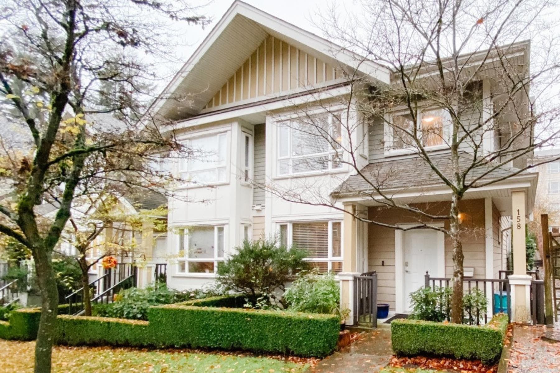 158 W 22nd Street, North Vancouver