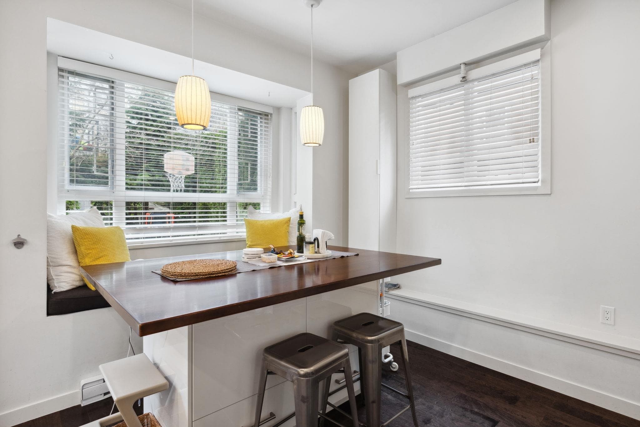158 W 22nd Street, North Vancouver, V7M 1Z9 — photo 5