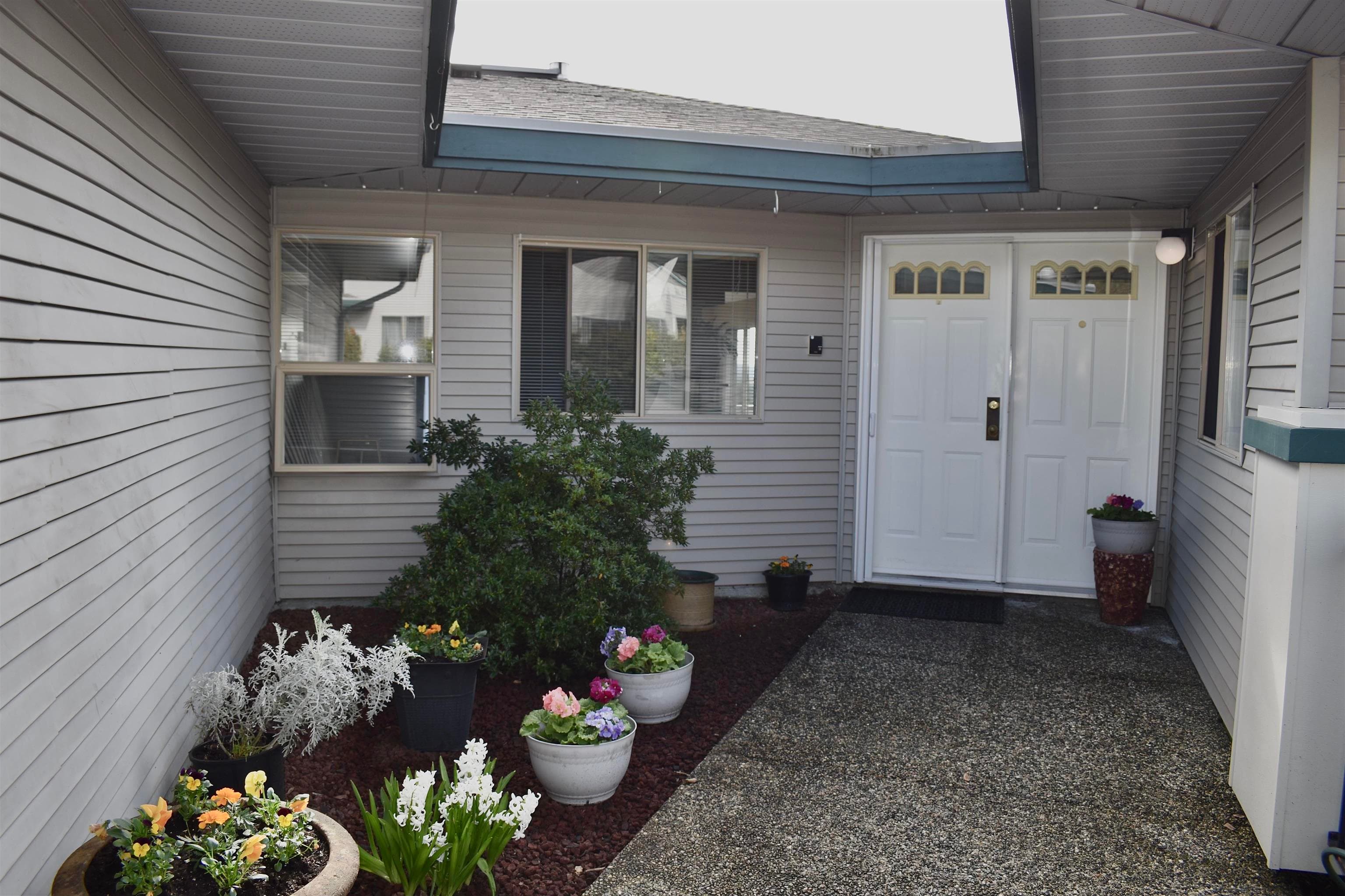 28 - 555 Eaglecrest Drive, Gibsons, V0N 1V8 — photo 4