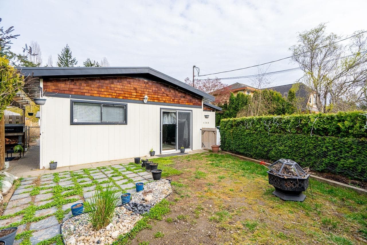 1766 139 Street, Surrey, V4A 4G7 — photo 2