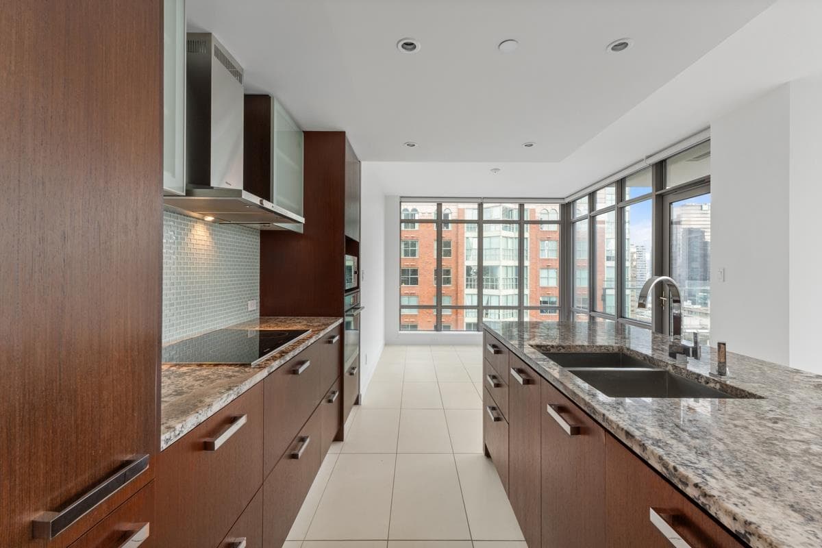 1808 - 1028 Barclay Street, Vancouver, V6E 0B1 — photo 4