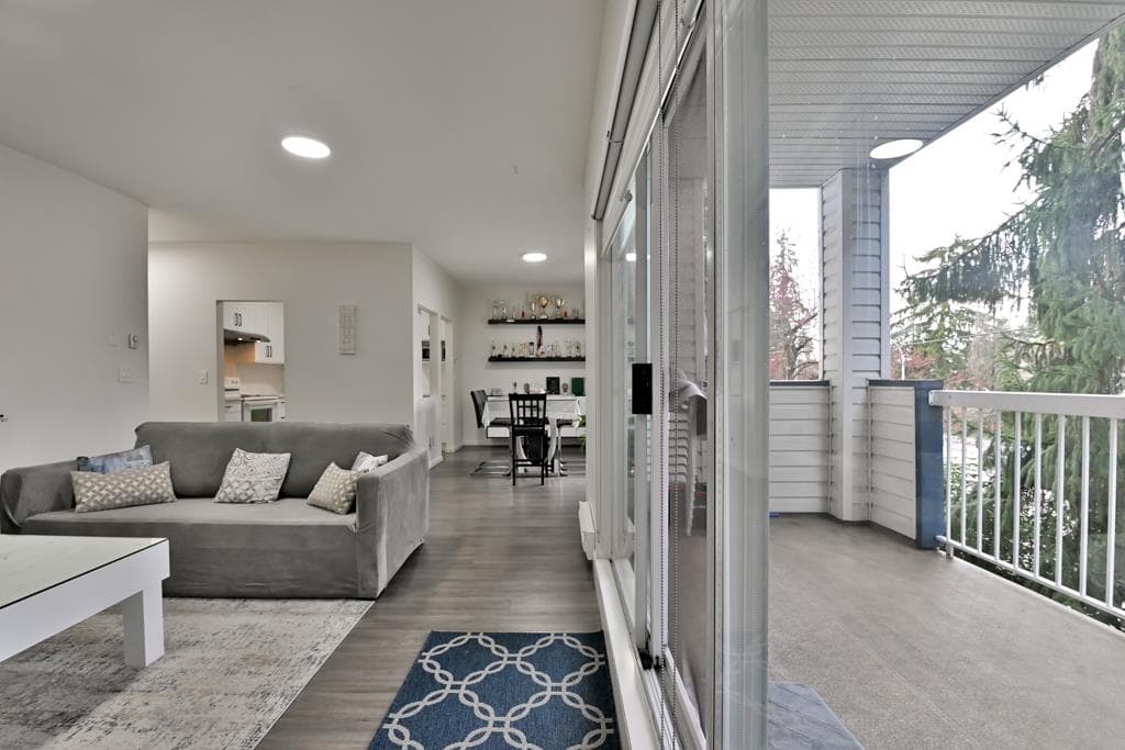 215 - 13918 72 Avenue, Surrey, V3W 0T4 — photo 3
