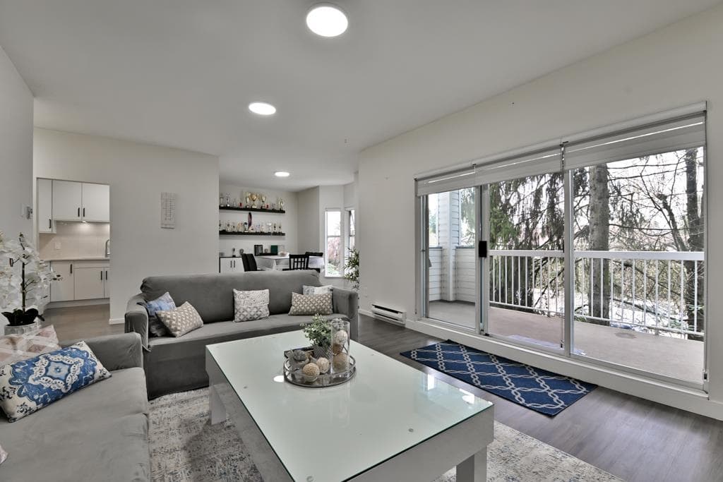 215 - 13918 72 Avenue, Surrey, V3W 0T4 — photo 4