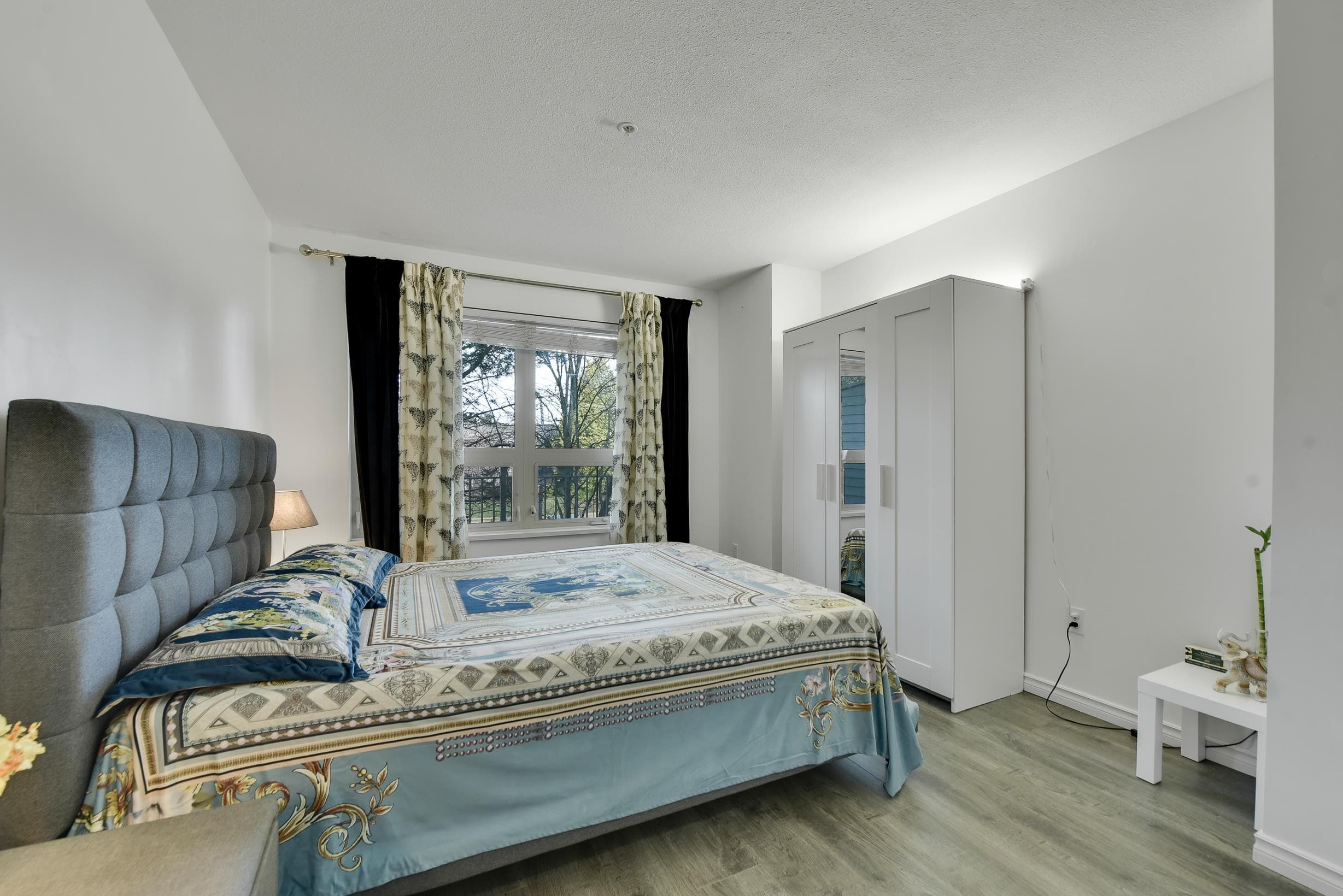 307 - 15210 Guildford Drive, Surrey, V3R 0X7 — photo 3
