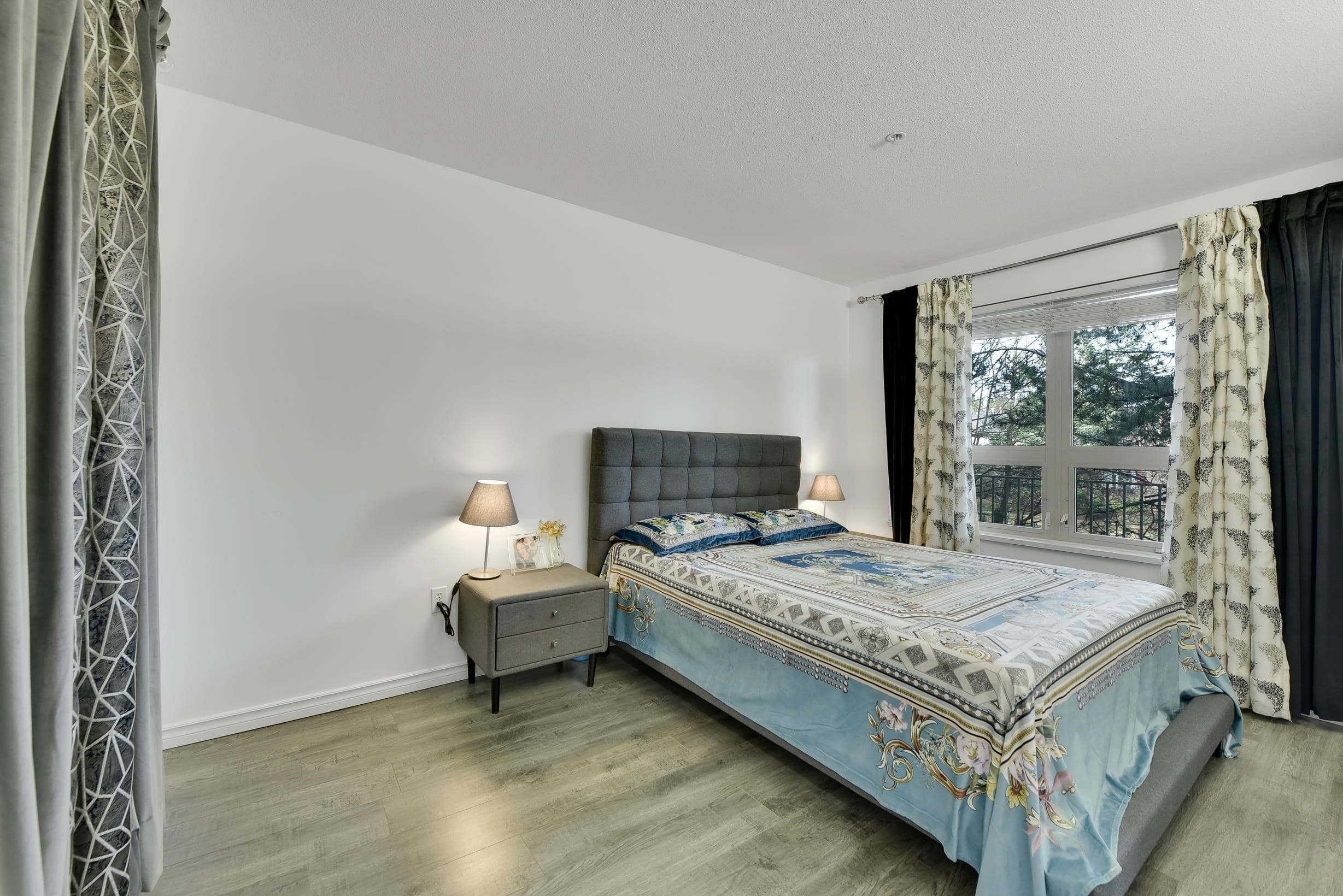 307 - 15210 Guildford Drive, Surrey, V3R 0X7 — photo 1
