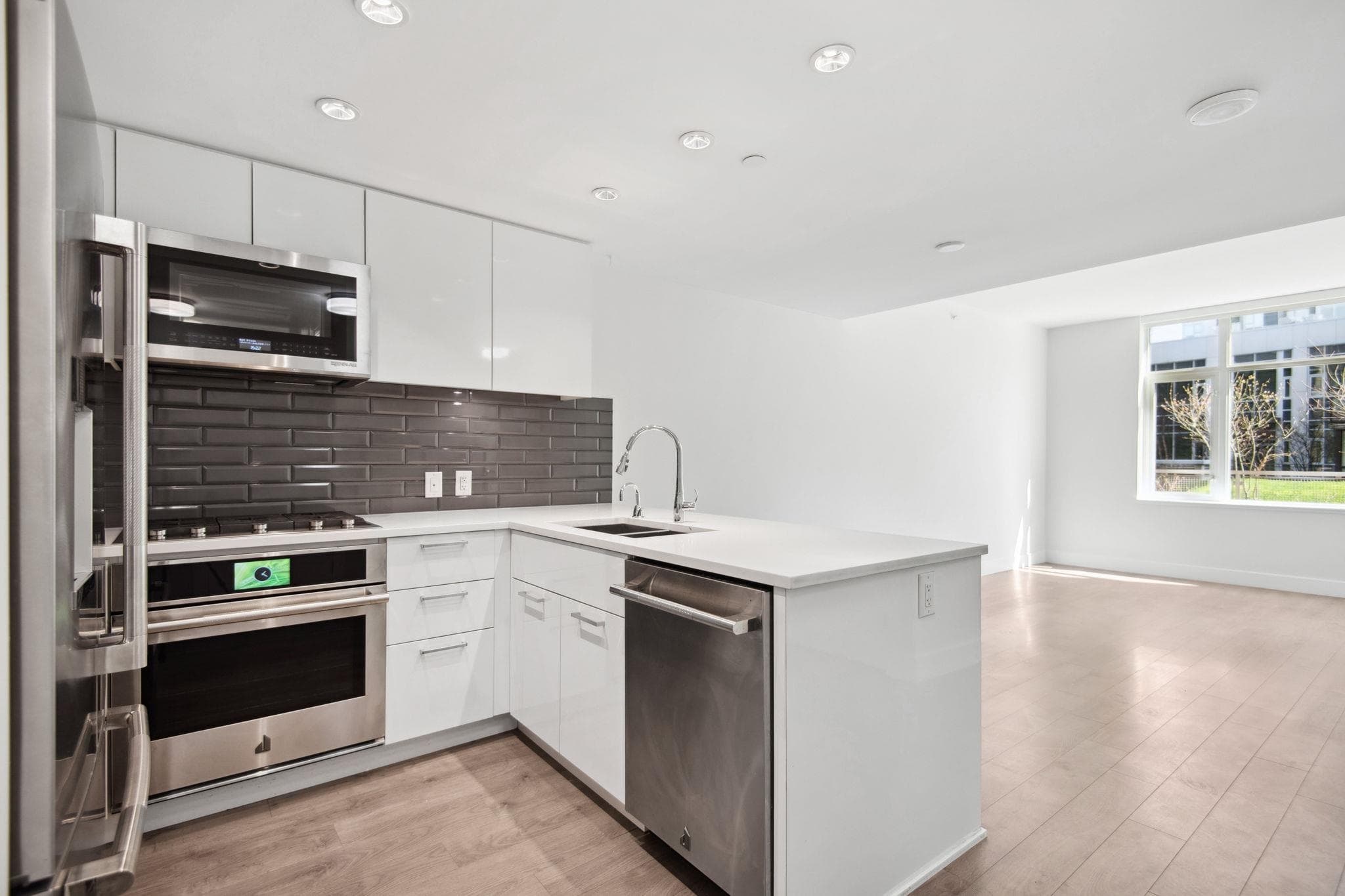 217 - 3451 Sawmill Crescent, Vancouver, V5S 0H3 — photo 3