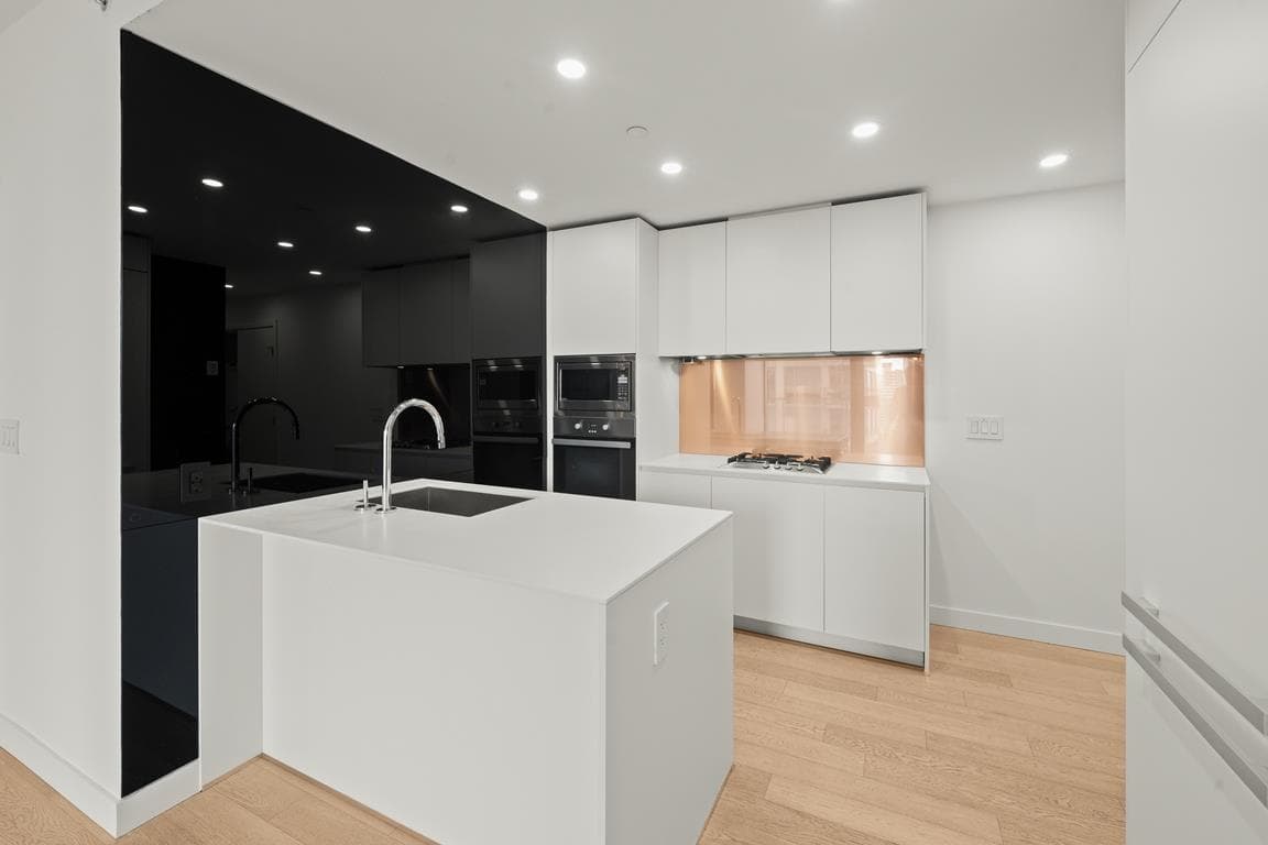 2108 - 1480 Howe Street, Vancouver, V6Z 0G5 — photo 2