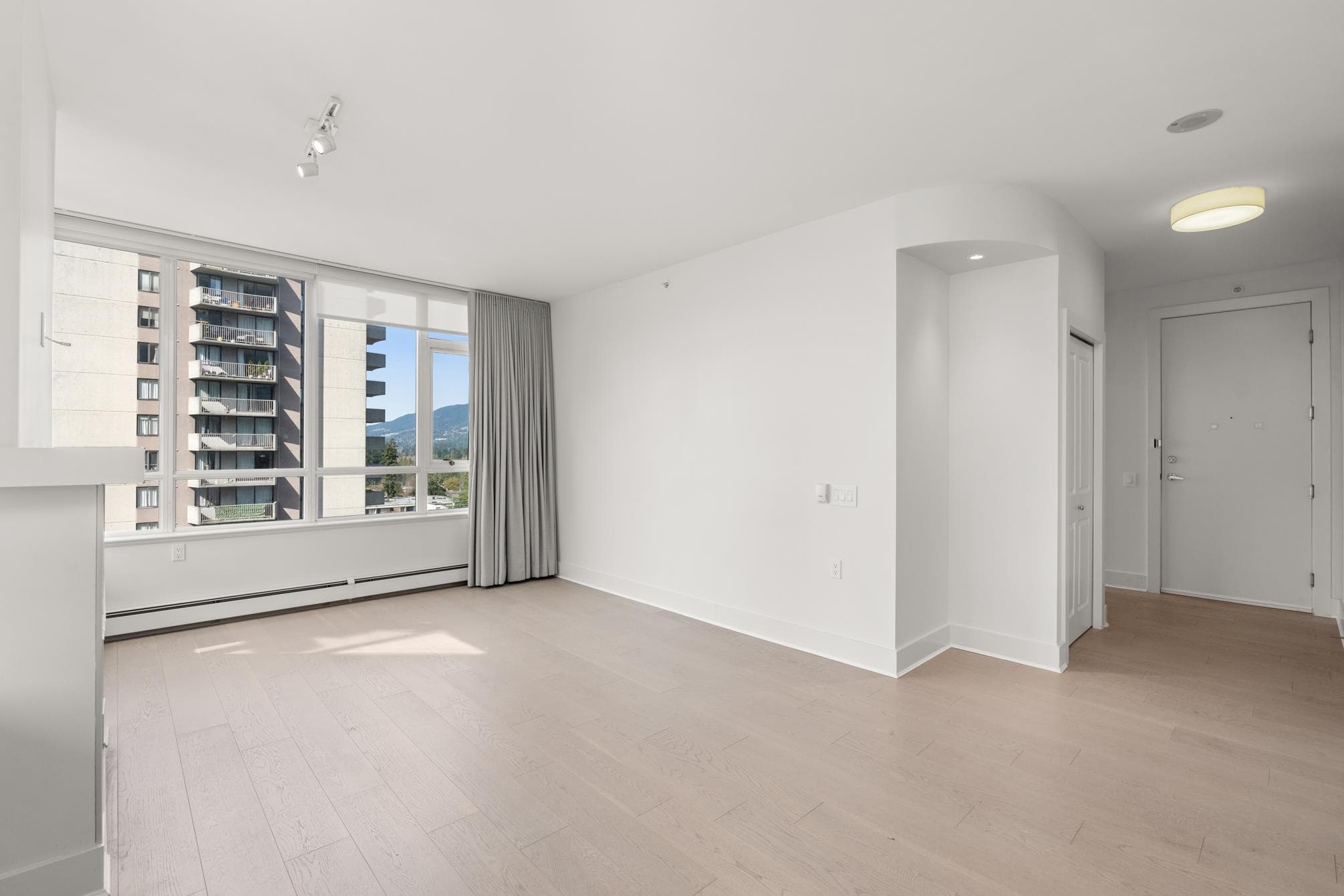 701 - 120 W 16th Street, North Vancouver, V7M 3N6 — photo 4