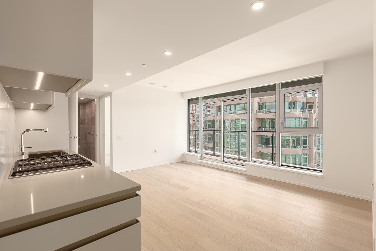 1701 - 889 Pacific Street, Vancouver, V6Z 1C3 — photo 5