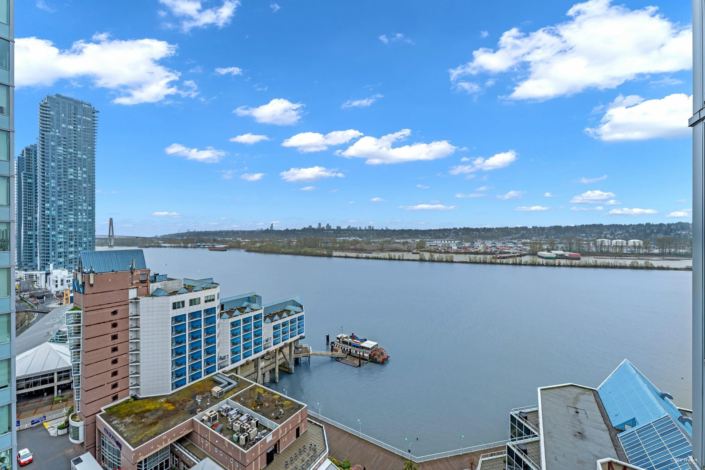1709 - 988 Quayside Drive, New Westminster, V3M 0L5 — photo 1