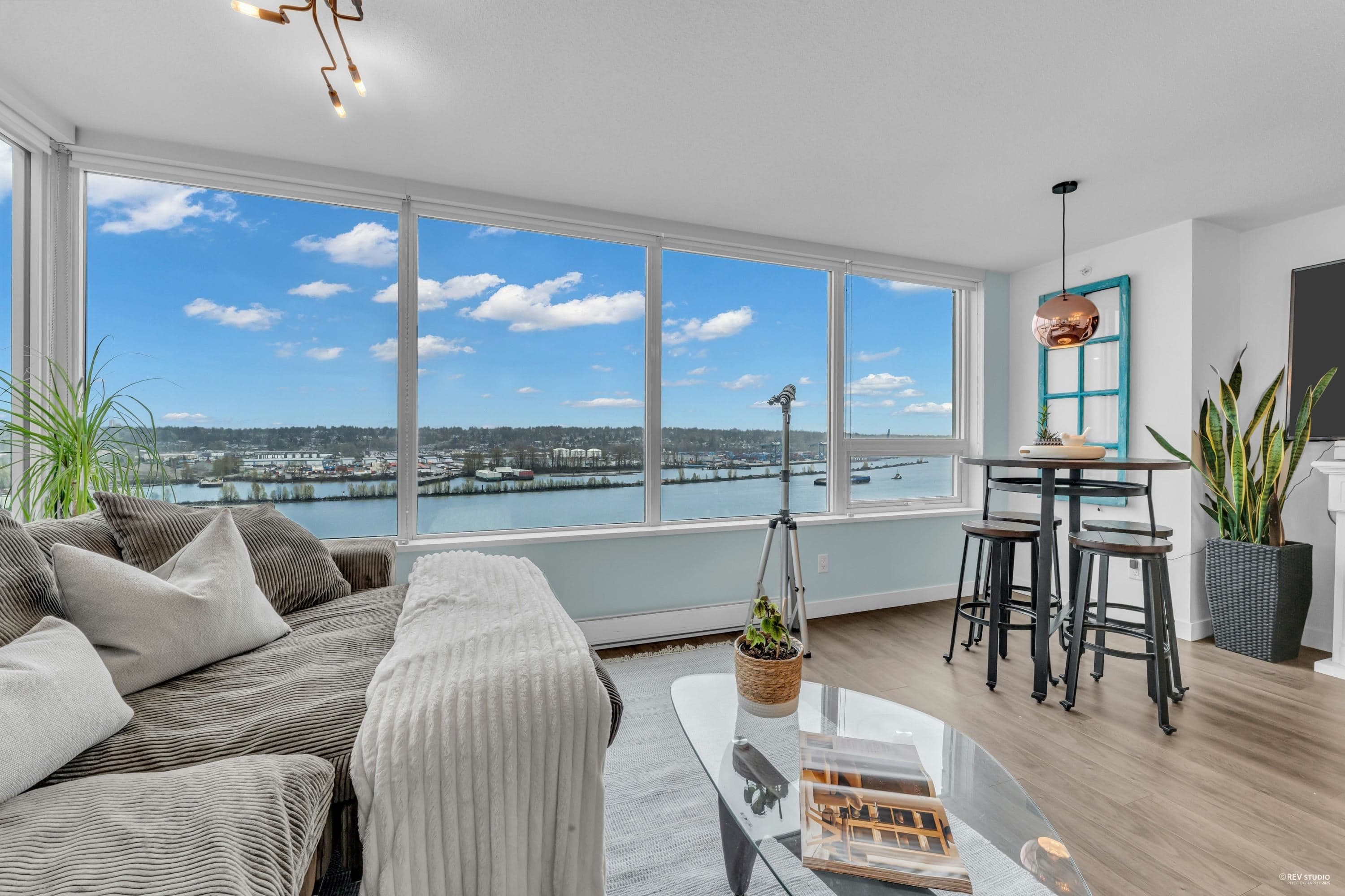 1709 - 988 Quayside Drive, New Westminster, V3M 0L5 — photo 4