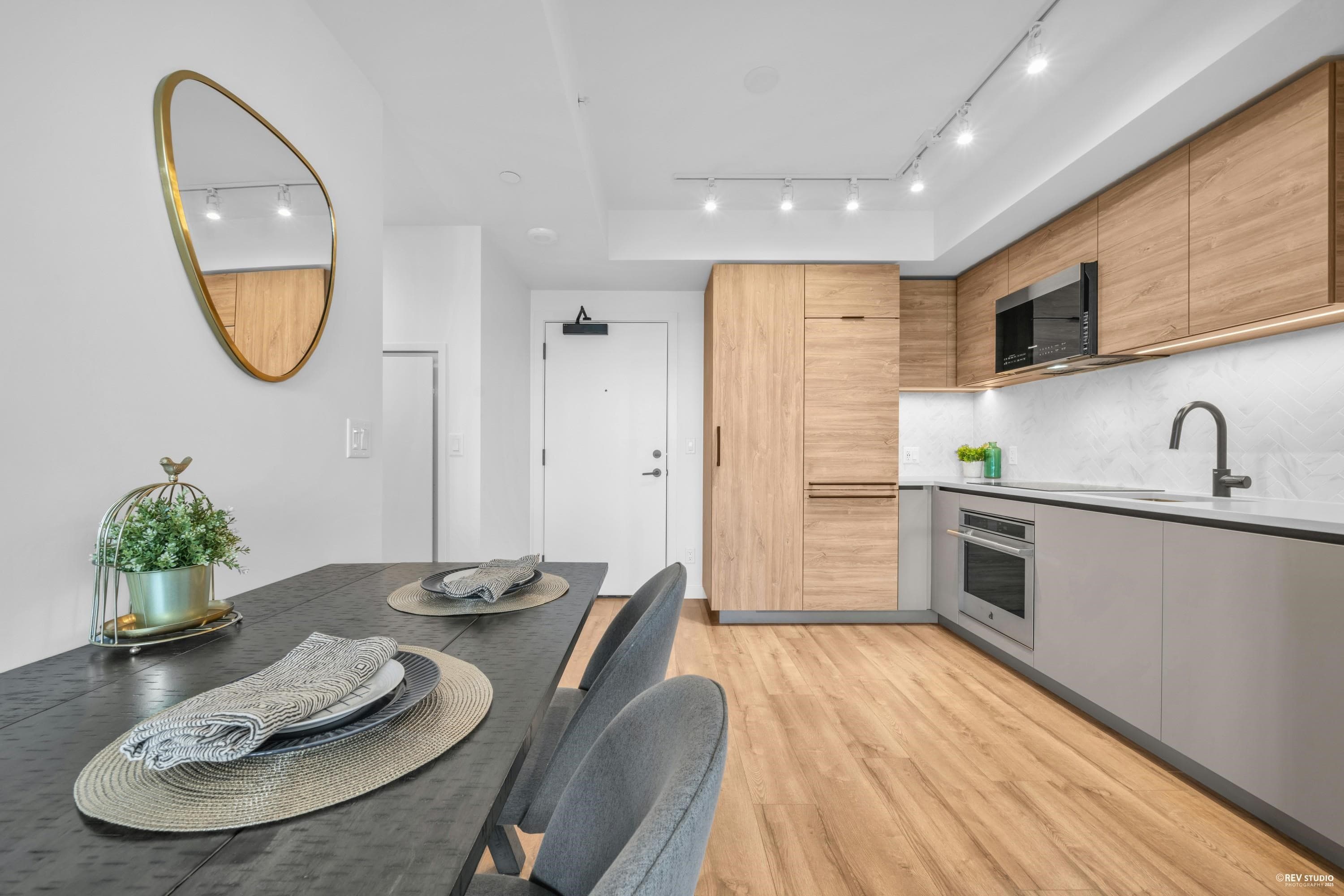 911 - 10448 University Drive, Surrey, V3T 0S7 — photo 3