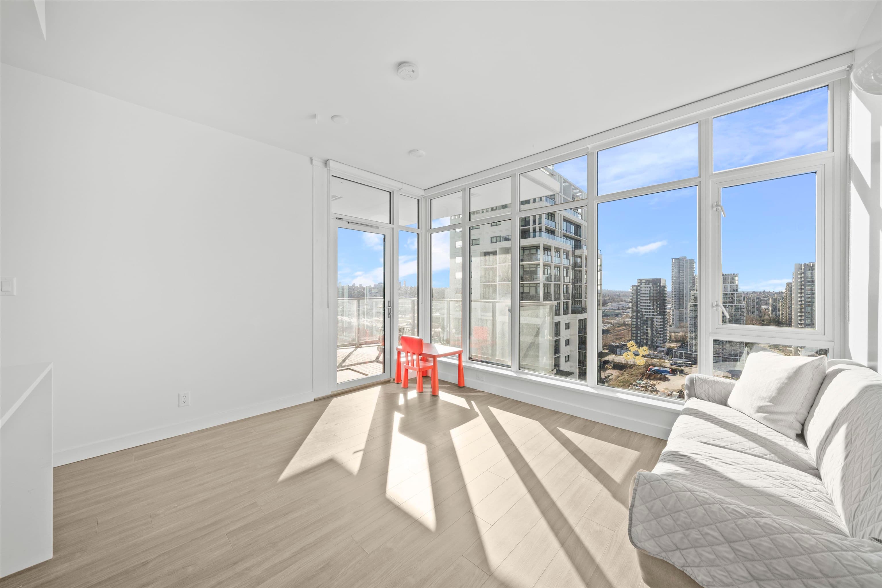 2208 - 2311 Beta Avenue, Burnaby, V5M 0M1 — photo 5