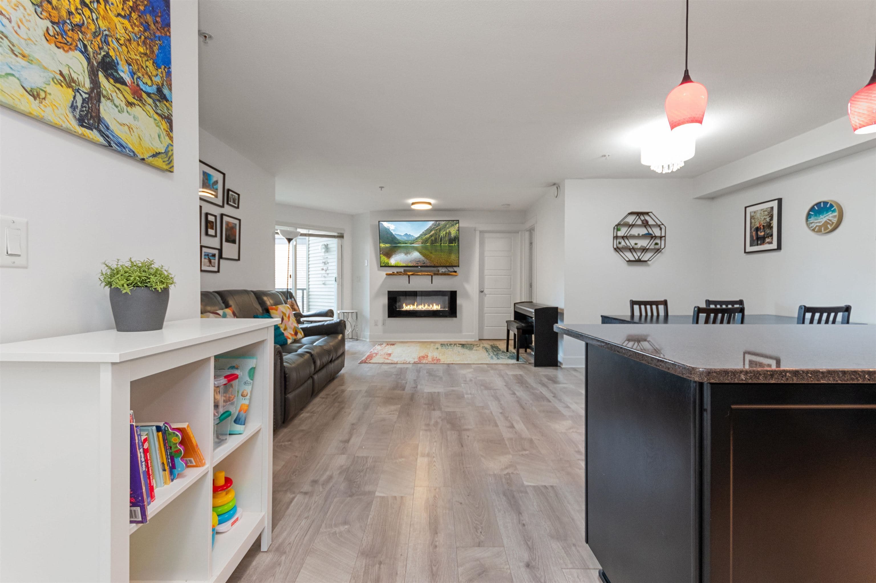 310 - 30525 Cardinal Avenue, Abbotsford, V2T 0A8 — photo 5