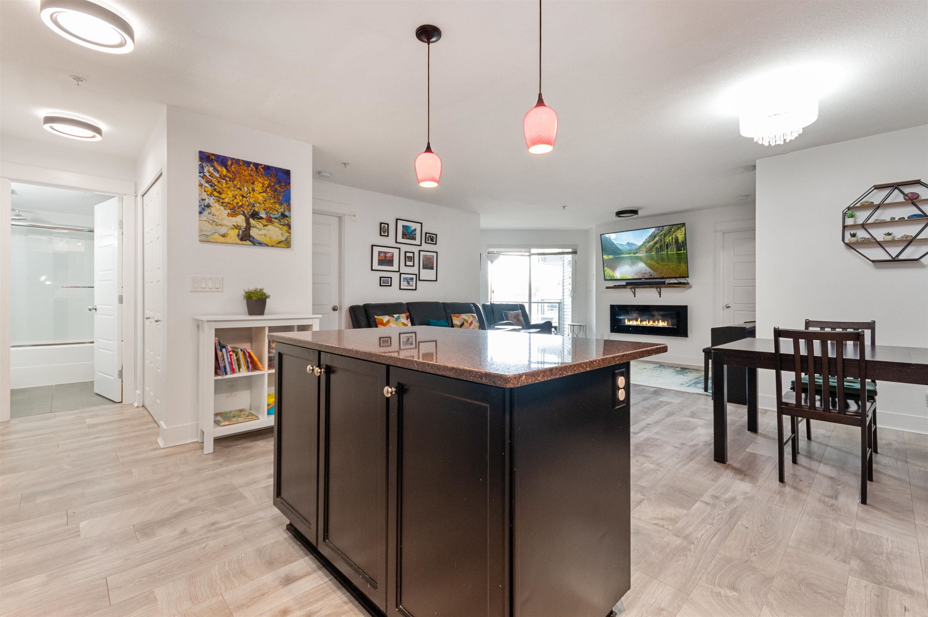 310 - 30525 Cardinal Avenue, Abbotsford, V2T 0A8 — photo 4