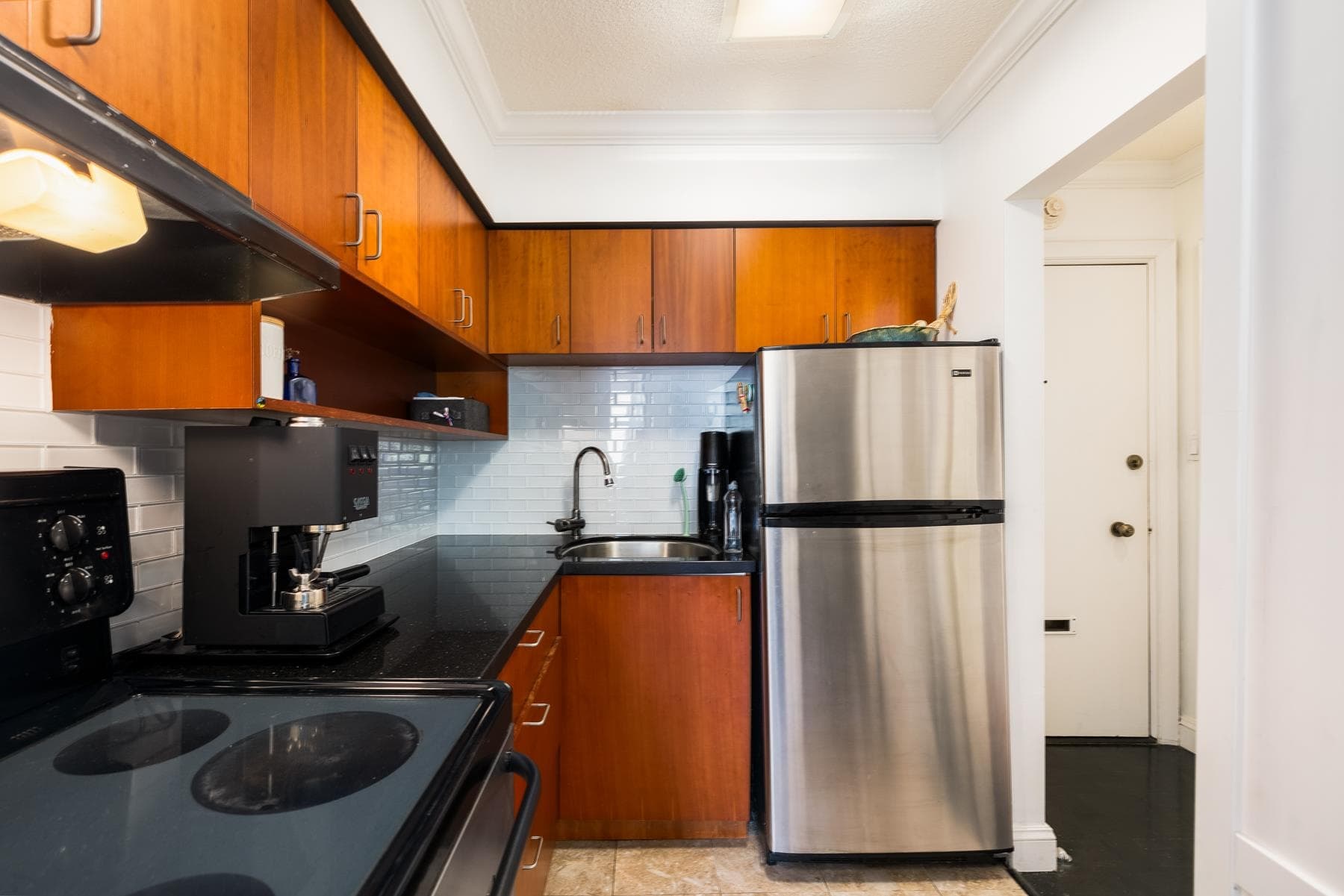 407 - 1425 Esquimalt Avenue, West Vancouver, V7T 1L1 — photo 4