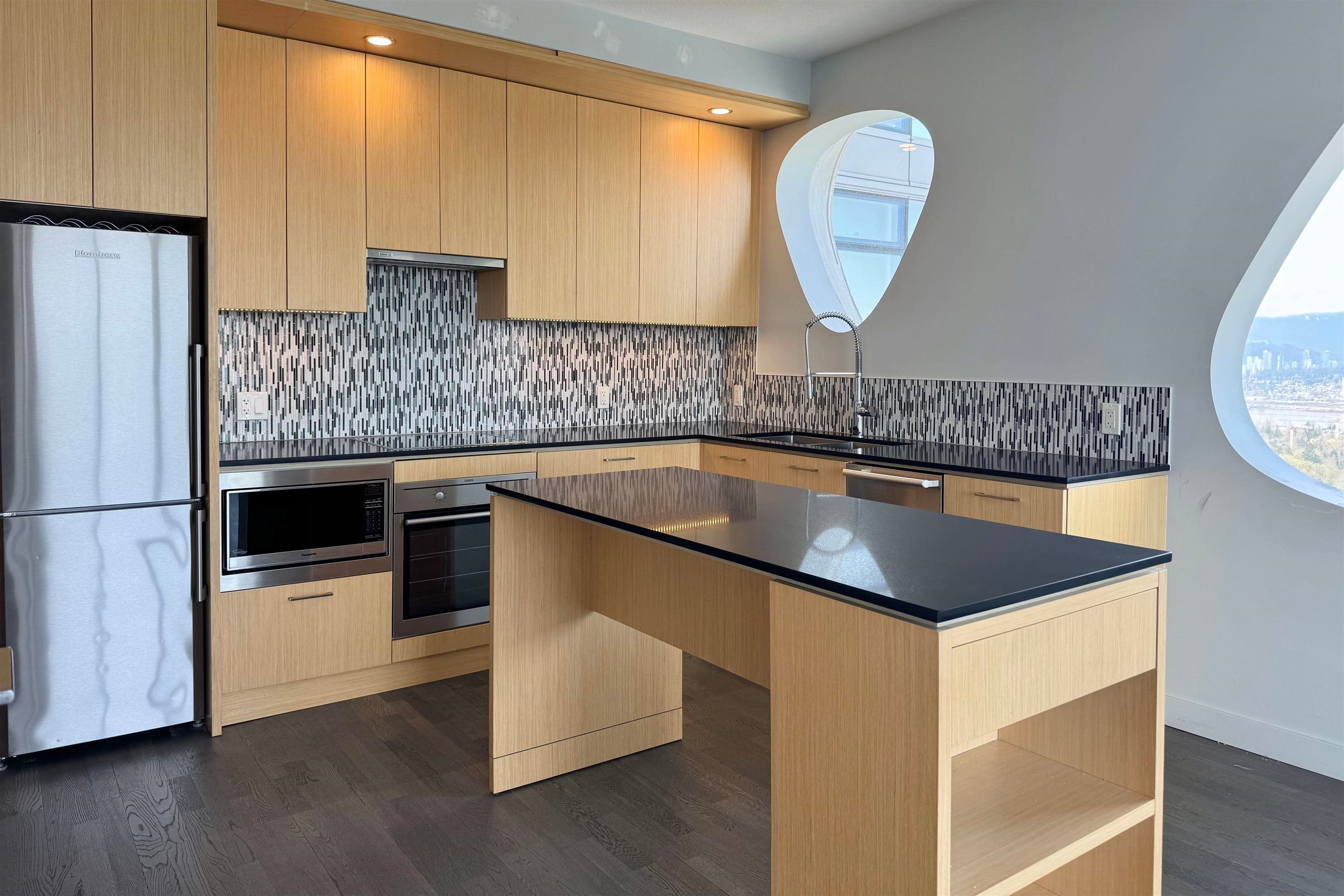 3201 - 13495 Central Avenue, Surrey, V3T 0K2 — photo 5