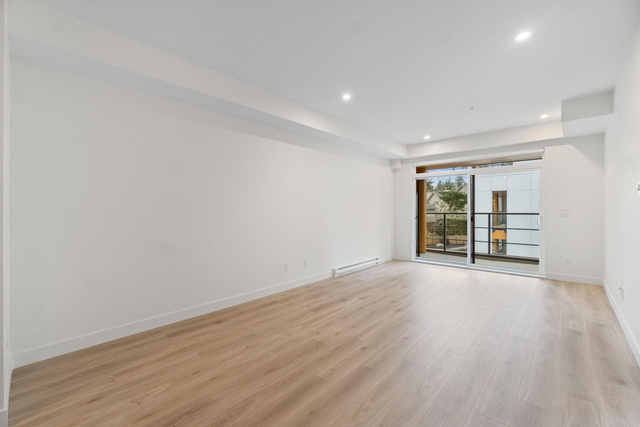 328 - 2635 King George Boulevard, Surrey, V4P 0H7 — photo 5