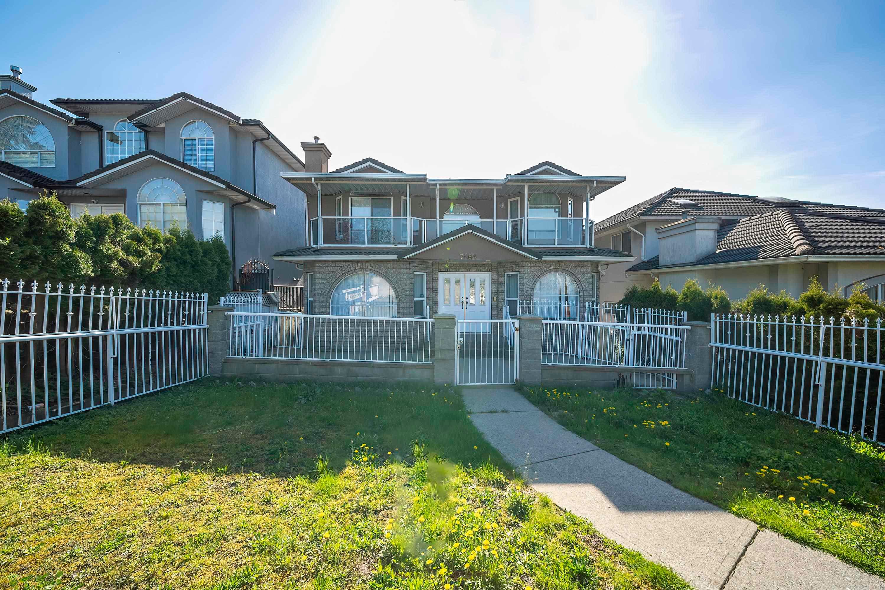 7563 Cariboo Road, Burnaby, V3N 4X2 — photo 3