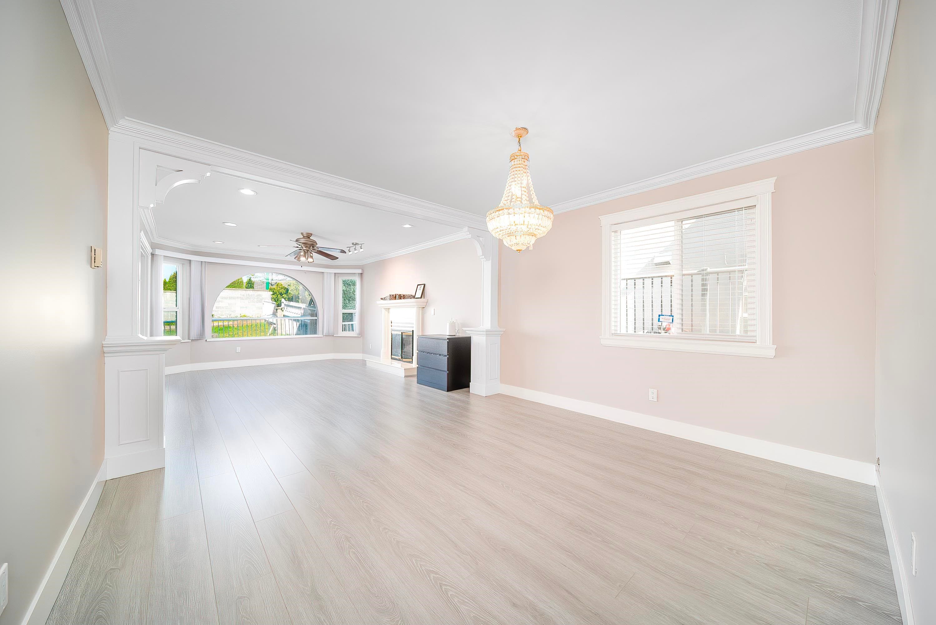 7563 Cariboo Road, Burnaby, V3N 4X2 — photo 5