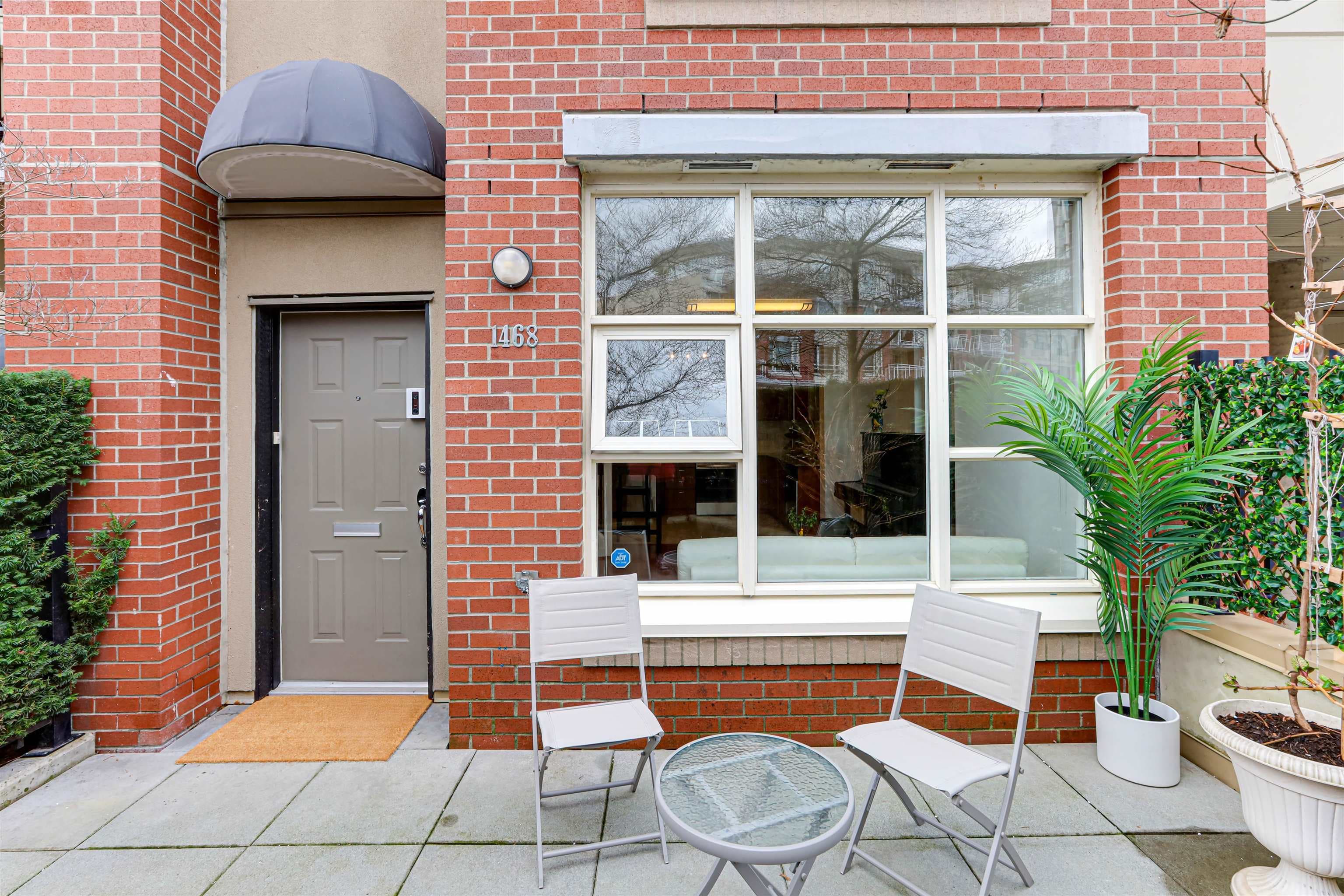 1468 Cedar Cottage Mews, Vancouver