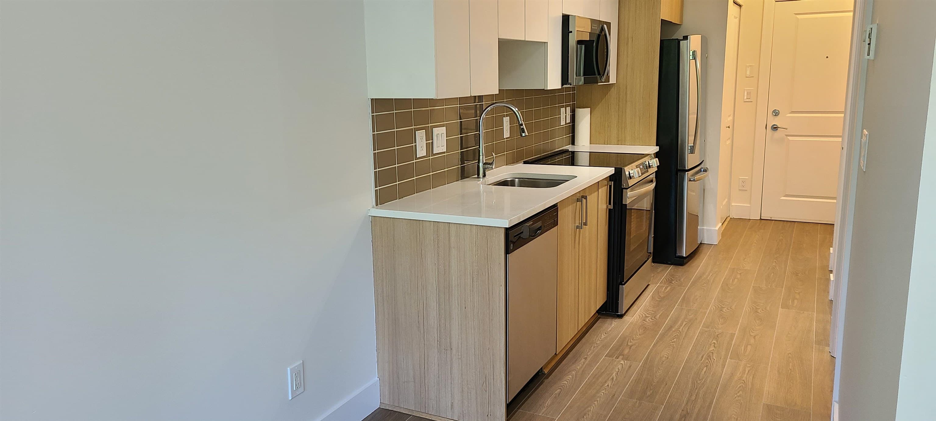 304 - 6480 195a Street, Surrey, V4N 6P1 — photo 5