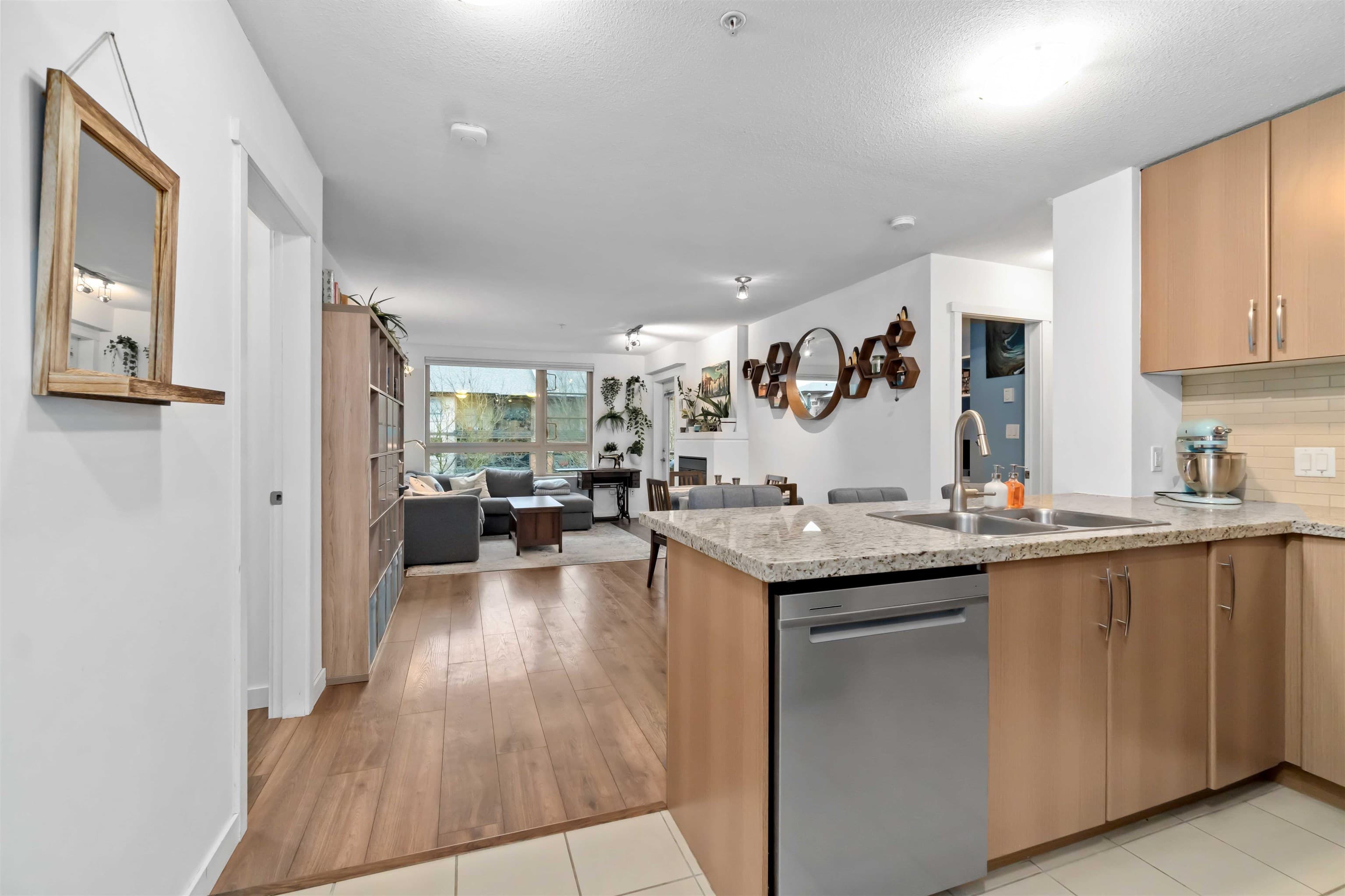 314 - 701 Klahanie Drive, Port Moody, V3H 5L6 — photo 2