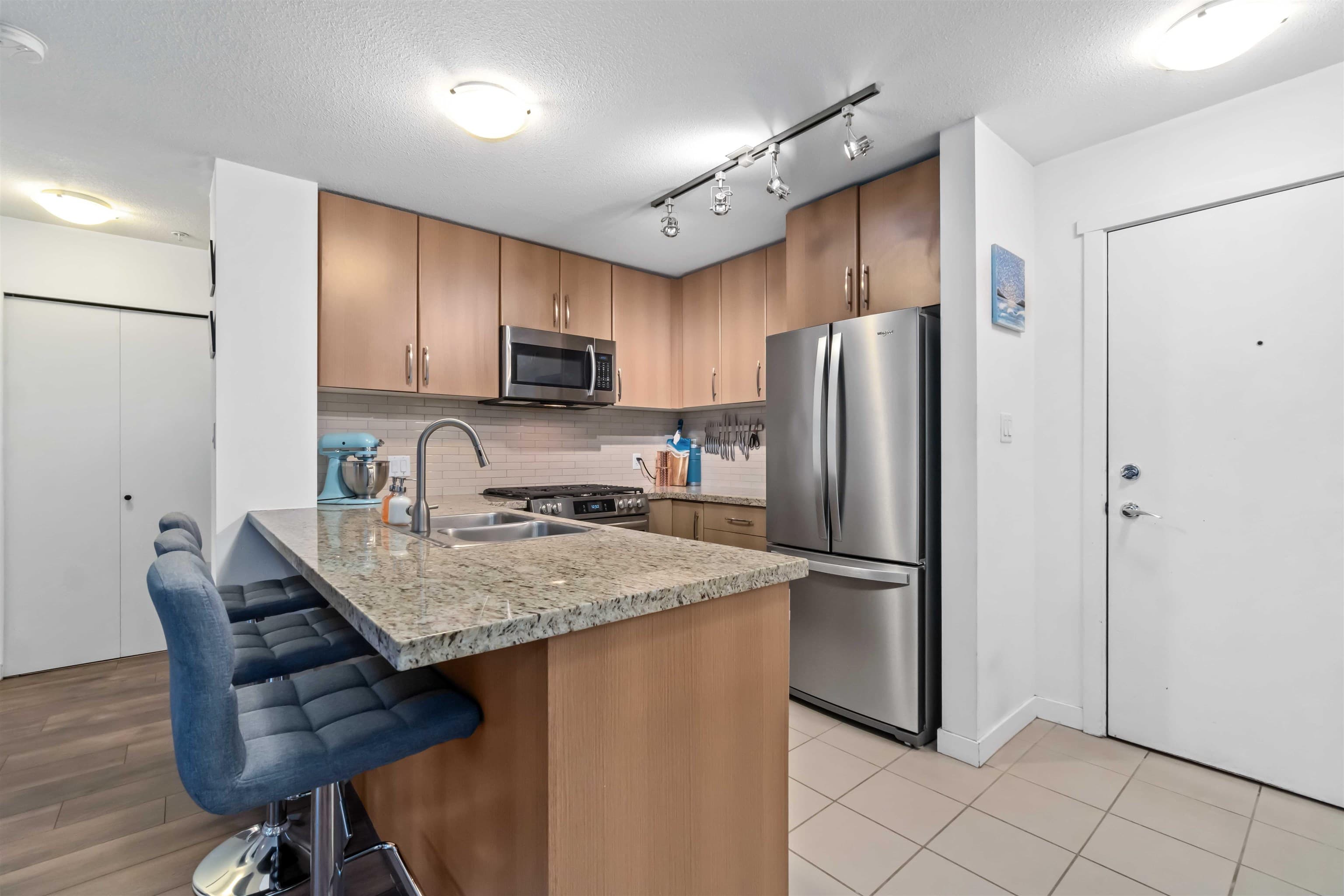 314 - 701 Klahanie Drive, Port Moody, V3H 5L6 — photo 3