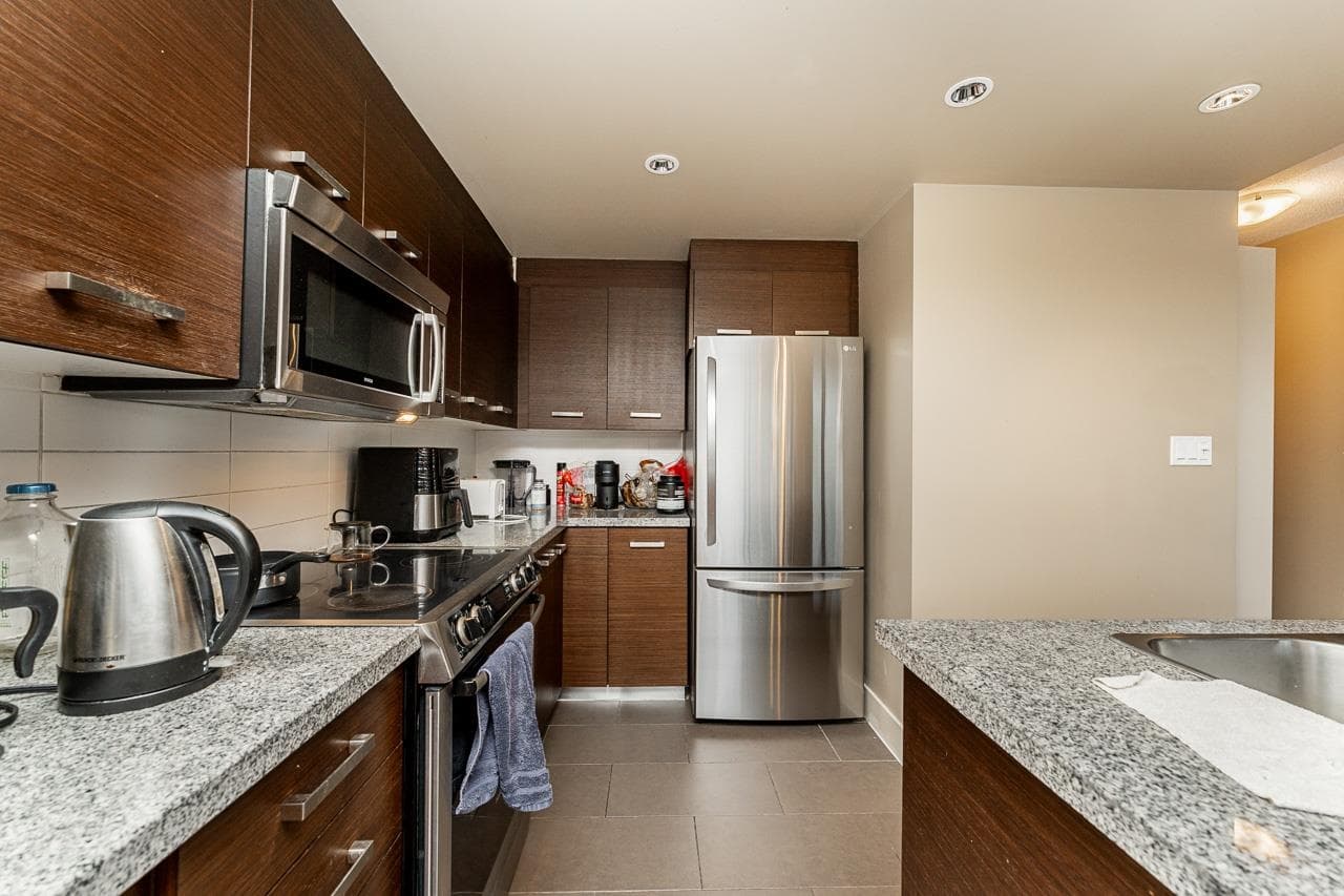 1201 - 2959 Glen Drive, Coquitlam, V3B 0B8 — photo 5