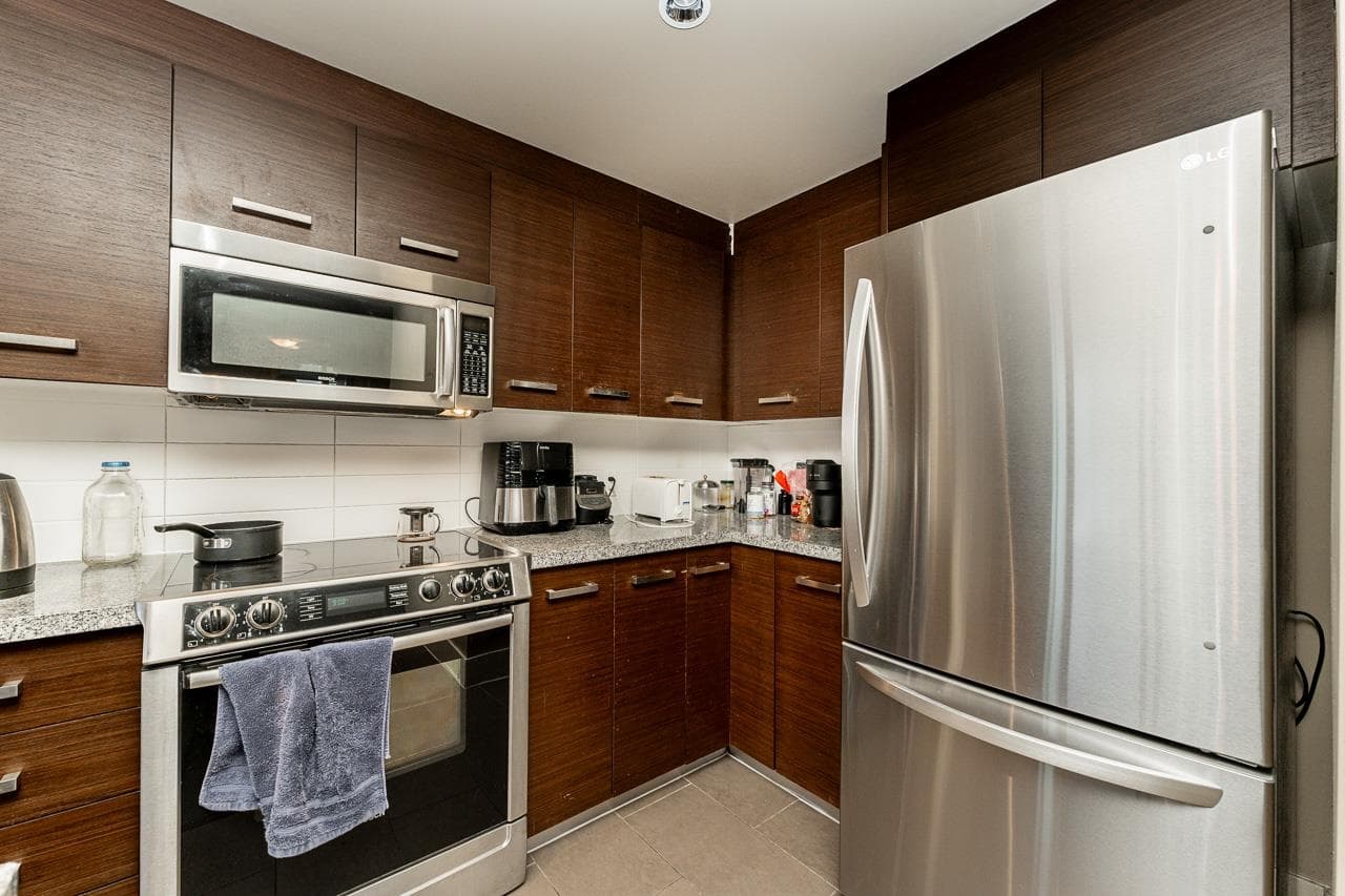 1201 - 2959 Glen Drive, Coquitlam, V3B 0B8 — photo 4