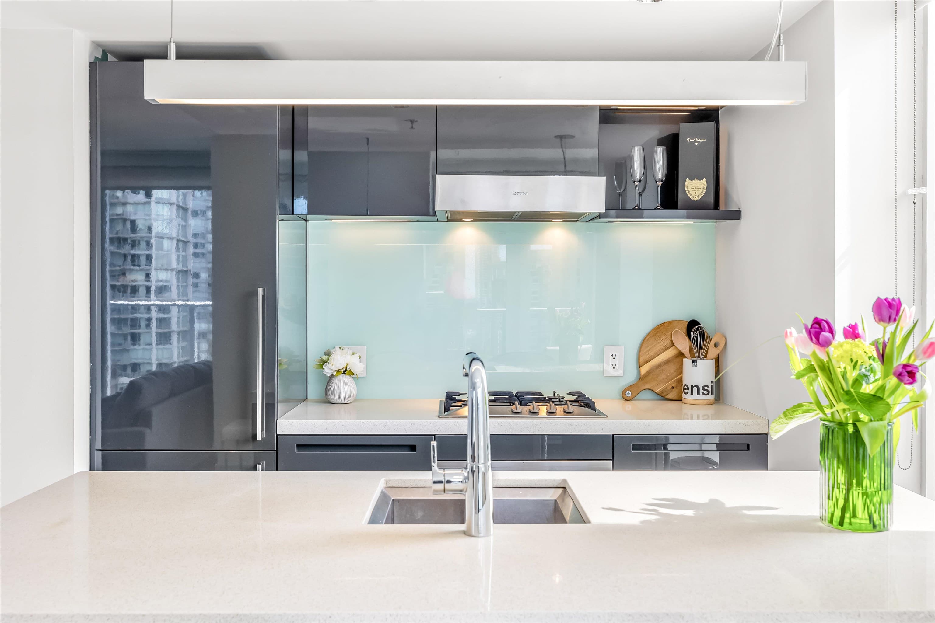 1512 - 777 Richards Street, Vancouver, V6B 0M6 — photo 2