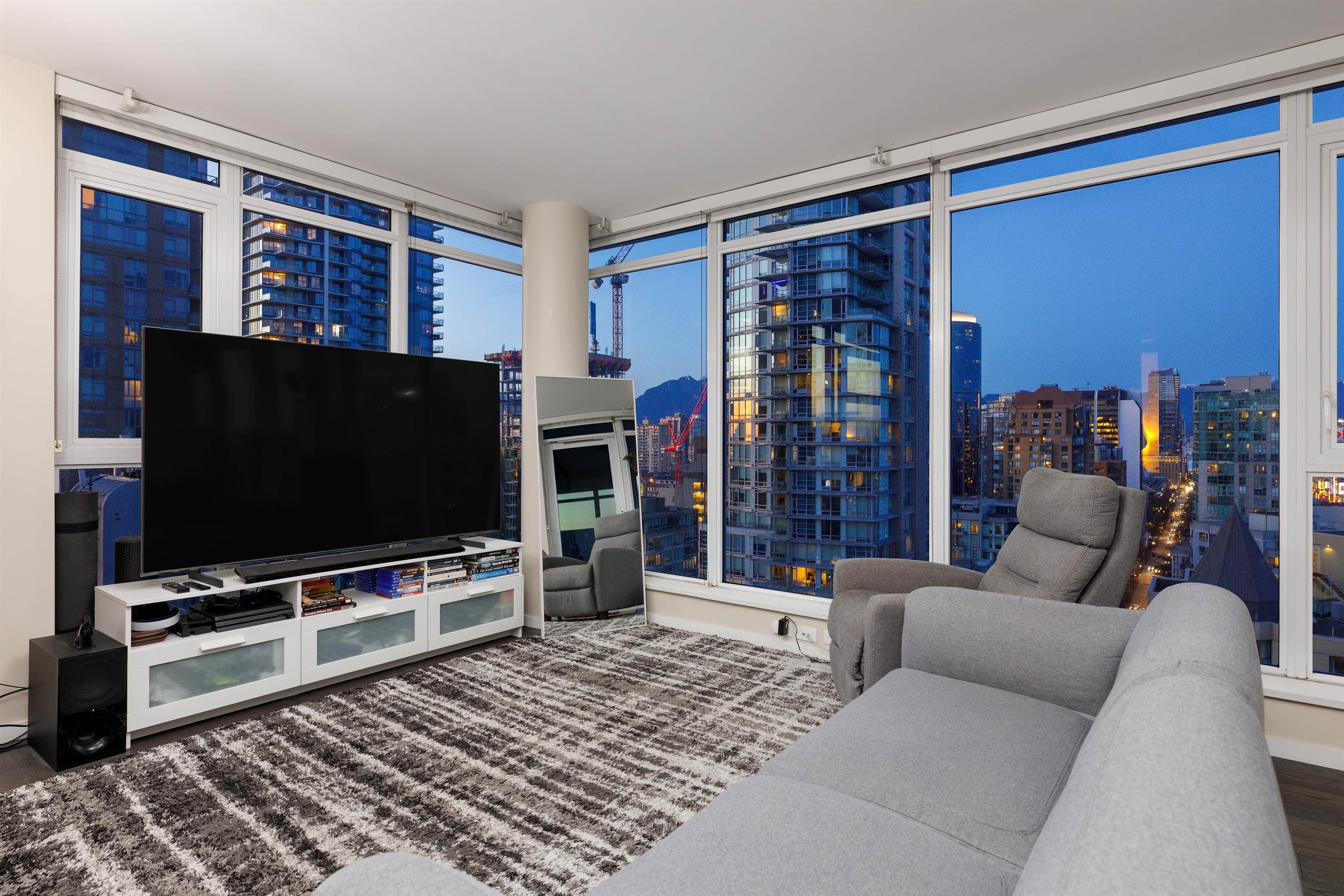 2701 - 1351 Continental Street, Vancouver, V6Z 0C6 — photo 3