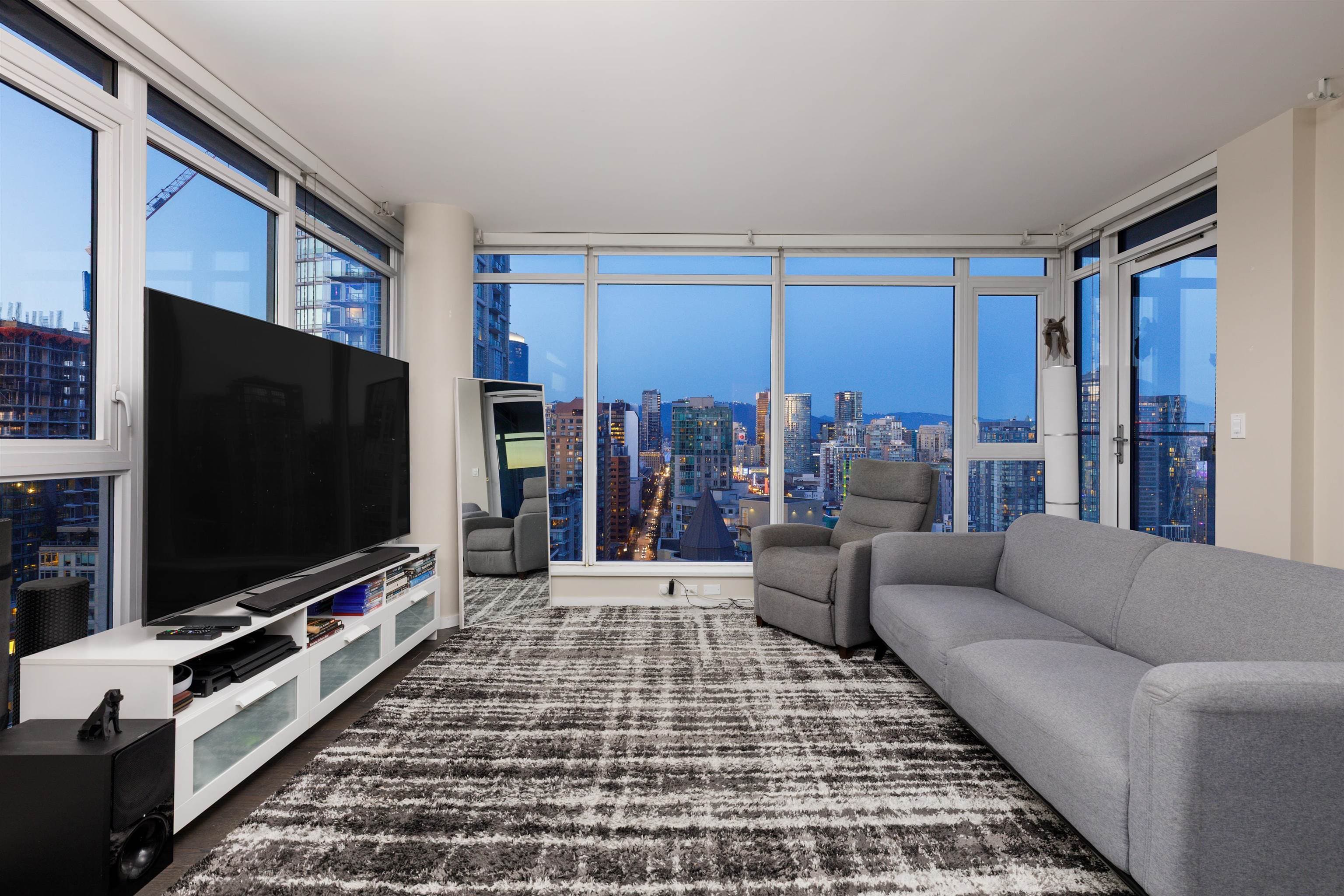 2701 - 1351 Continental Street, Vancouver, V6Z 0C6 — photo 5