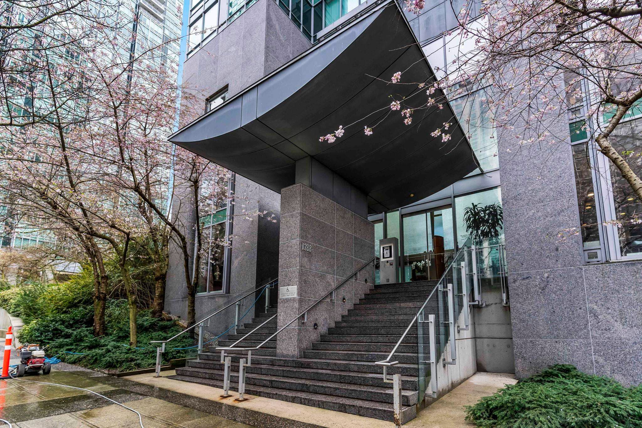 1503 - 1288 W Georgia Street, Vancouver, V6E 4R3 — photo 3