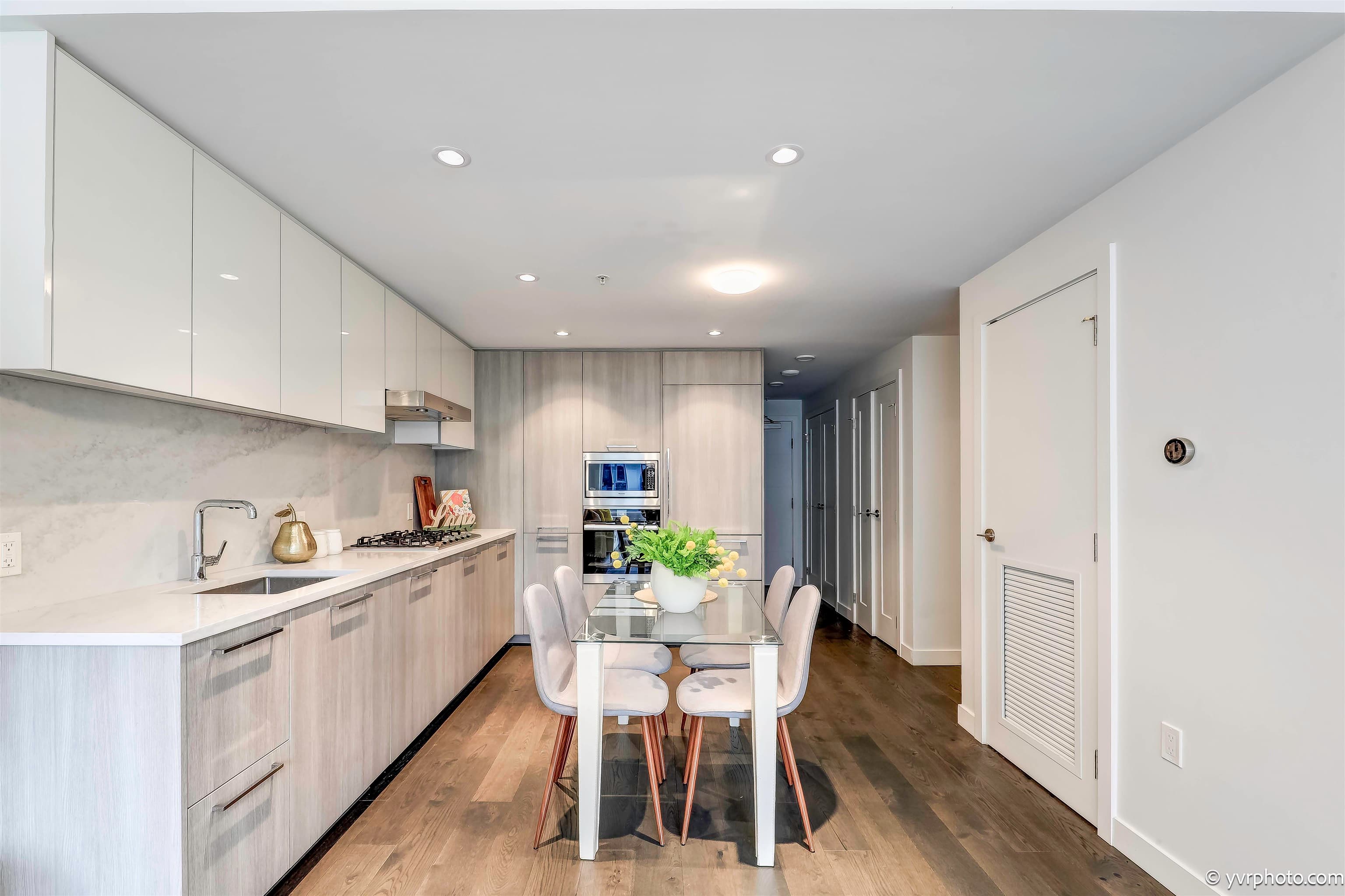 807 - 8160 Mcmyn Way, Richmond, V6X 0V2 — photo 3