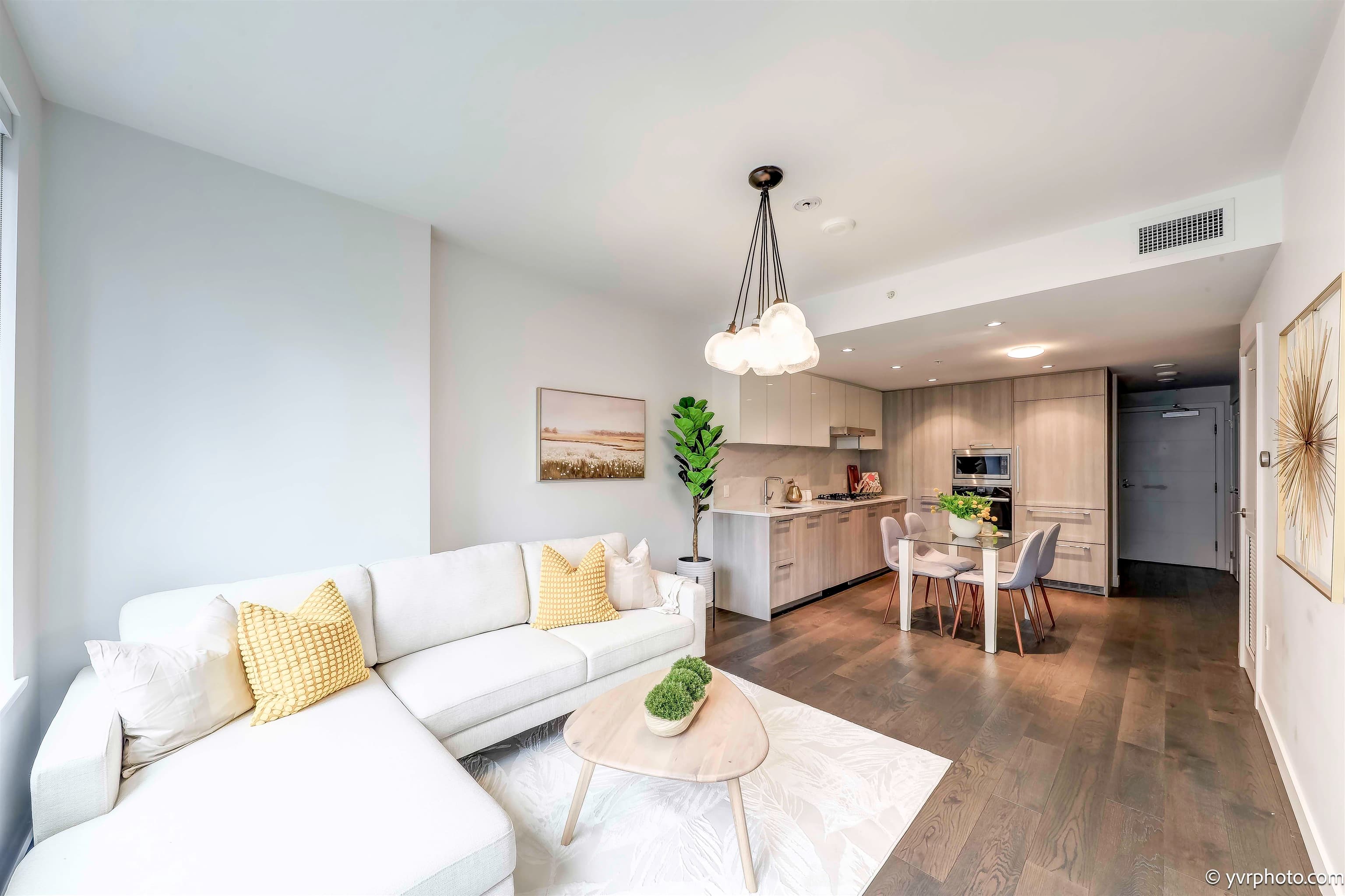 807 - 8160 Mcmyn Way, Richmond, V6X 0V2 — photo 1